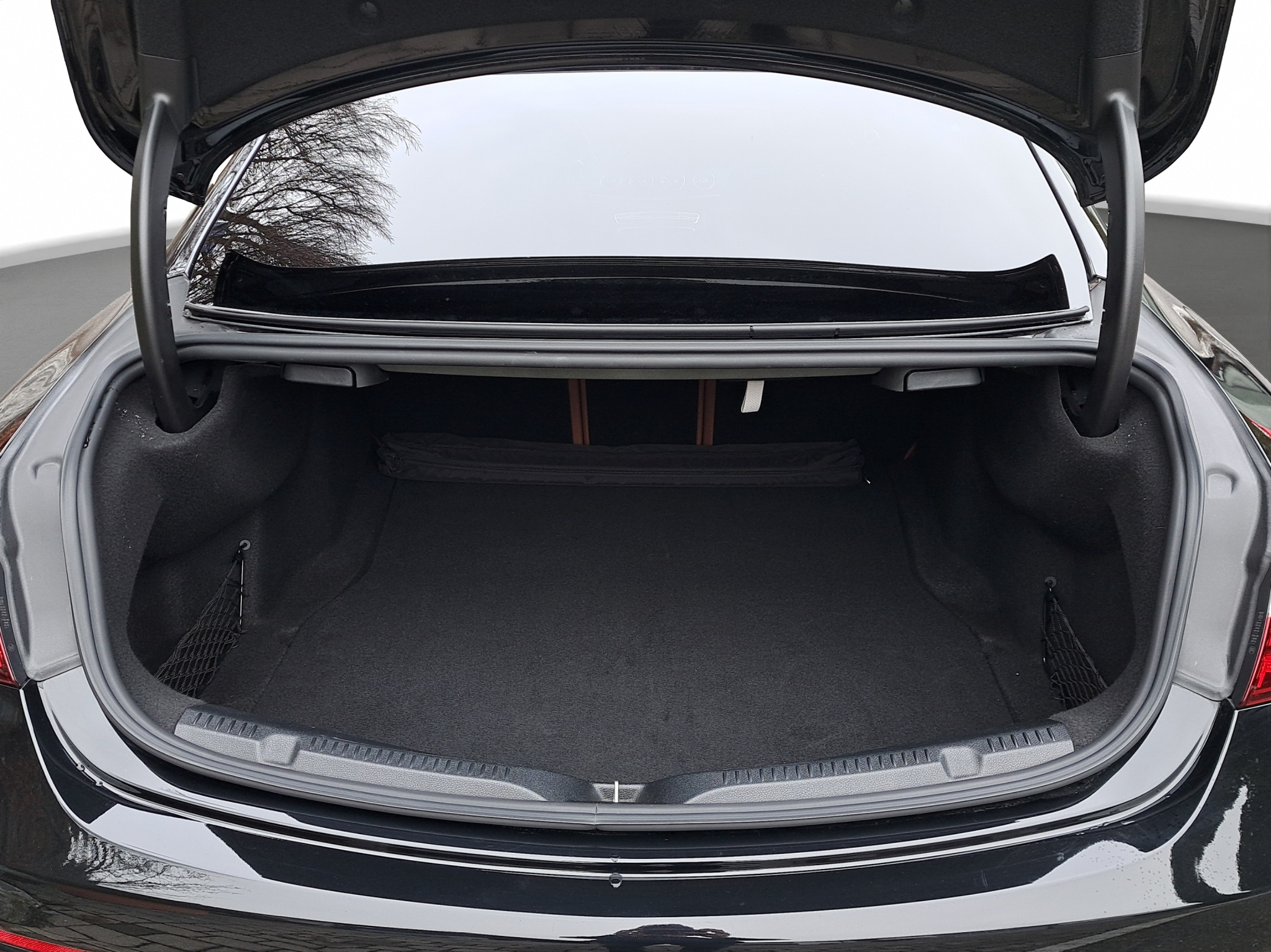 listing desktop thumbnail image 13