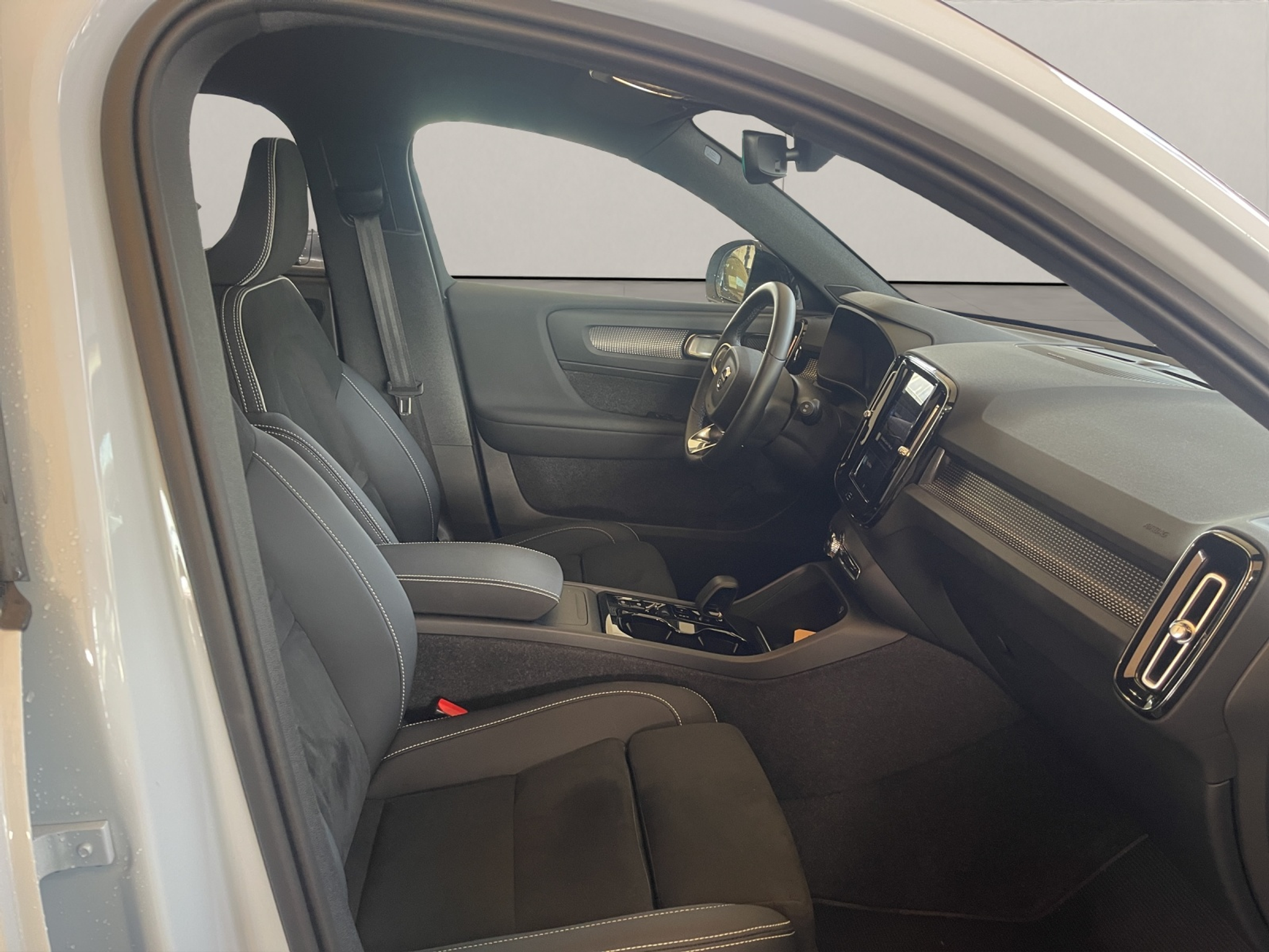 listing desktop thumbnail image 10