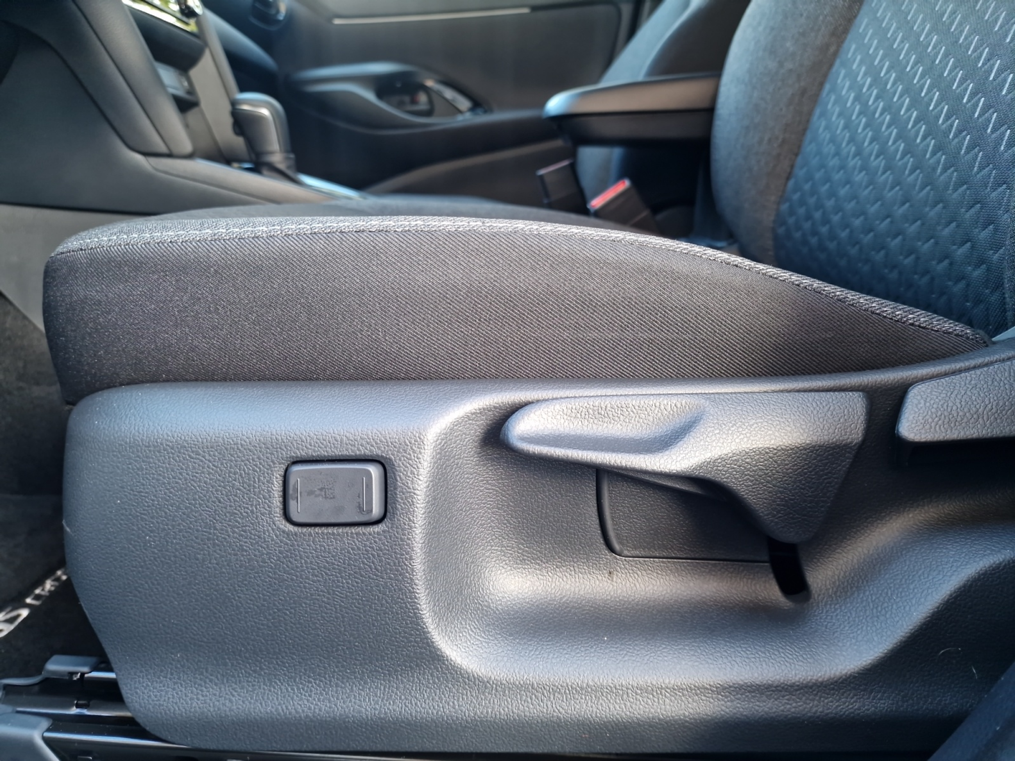 listing desktop thumbnail image 10