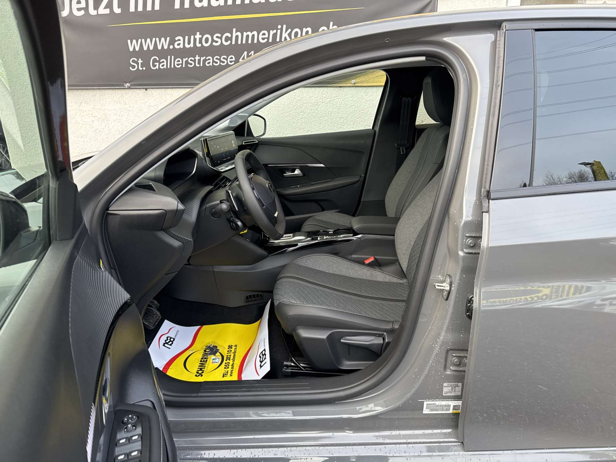 listing desktop thumbnail image 6