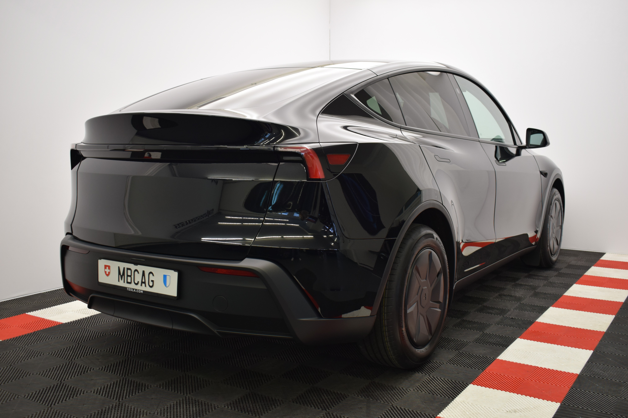 listing desktop thumbnail image 10