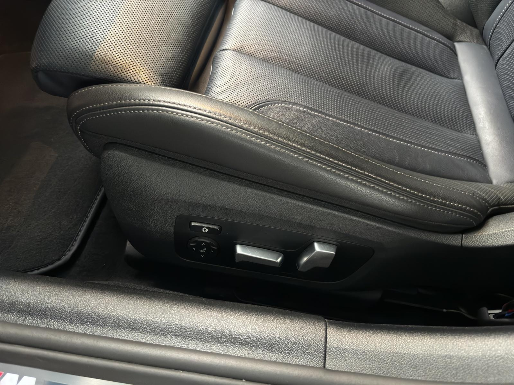 listing desktop thumbnail image 20