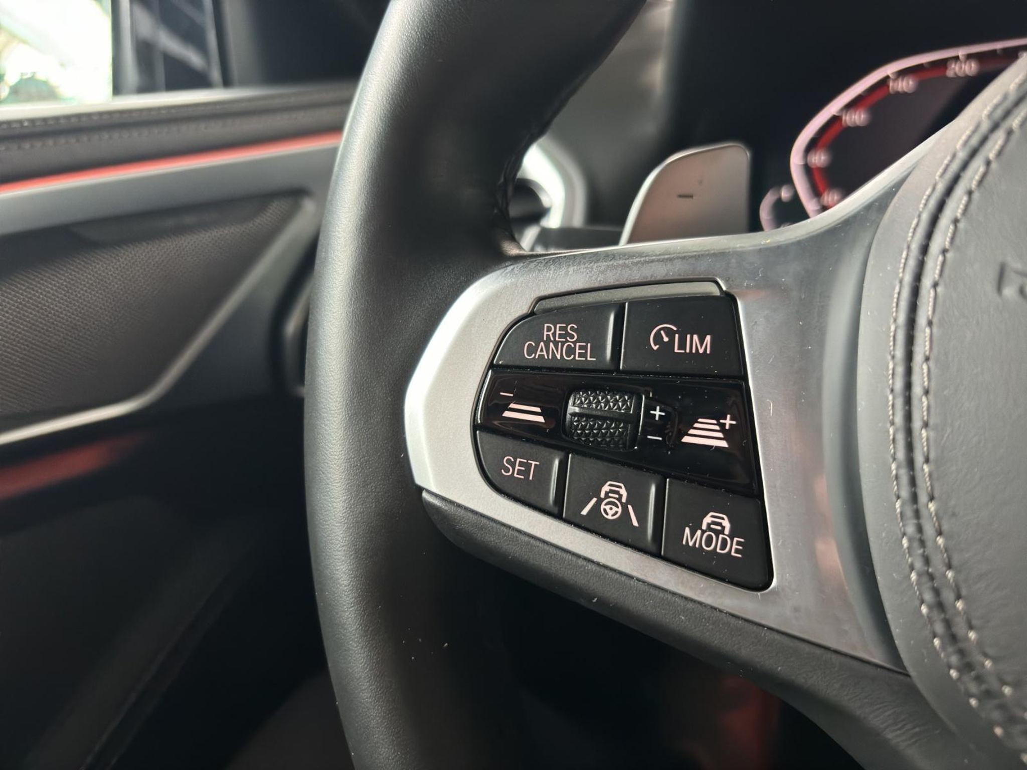 listing desktop thumbnail image 15