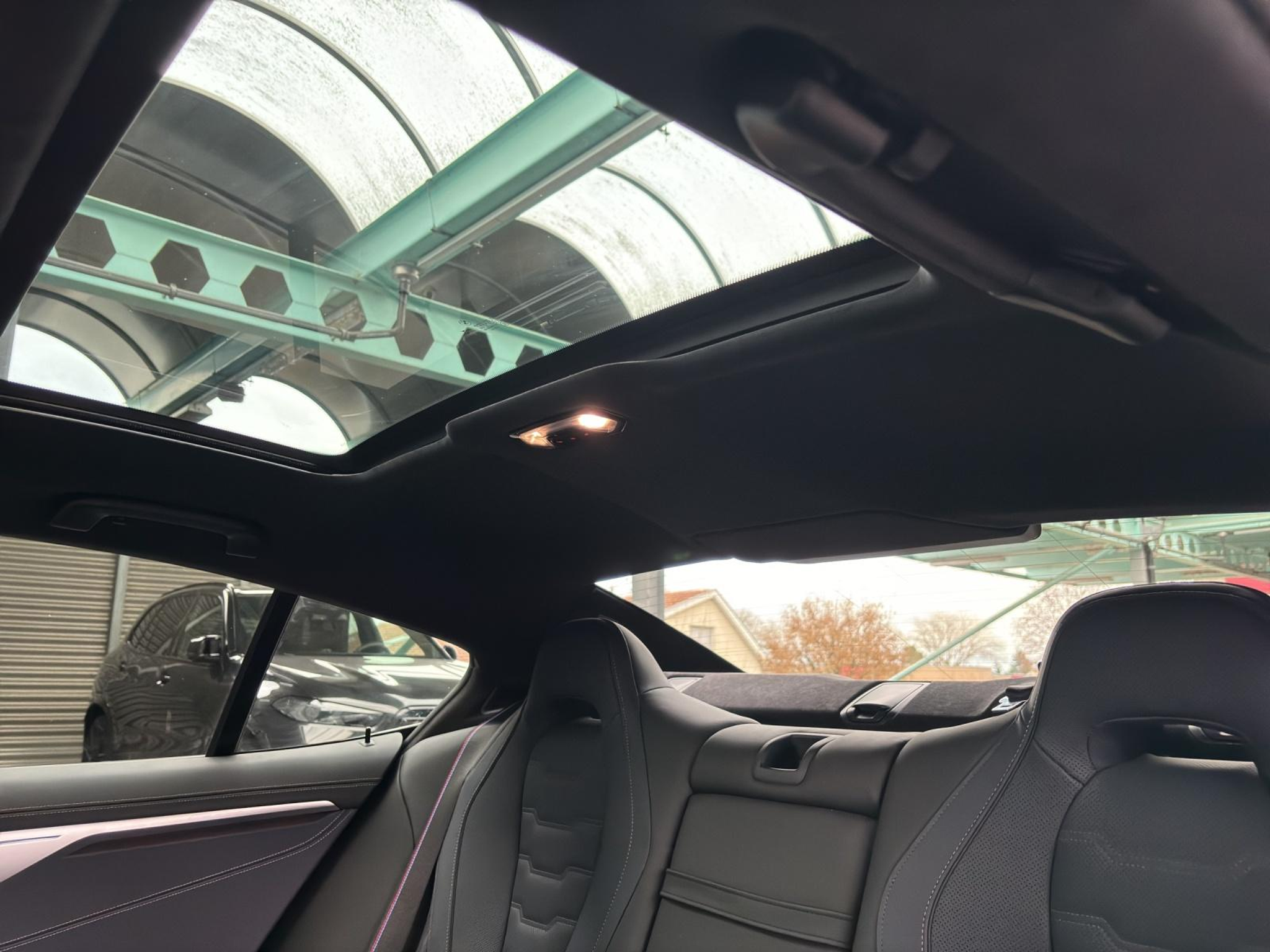 listing desktop thumbnail image 25