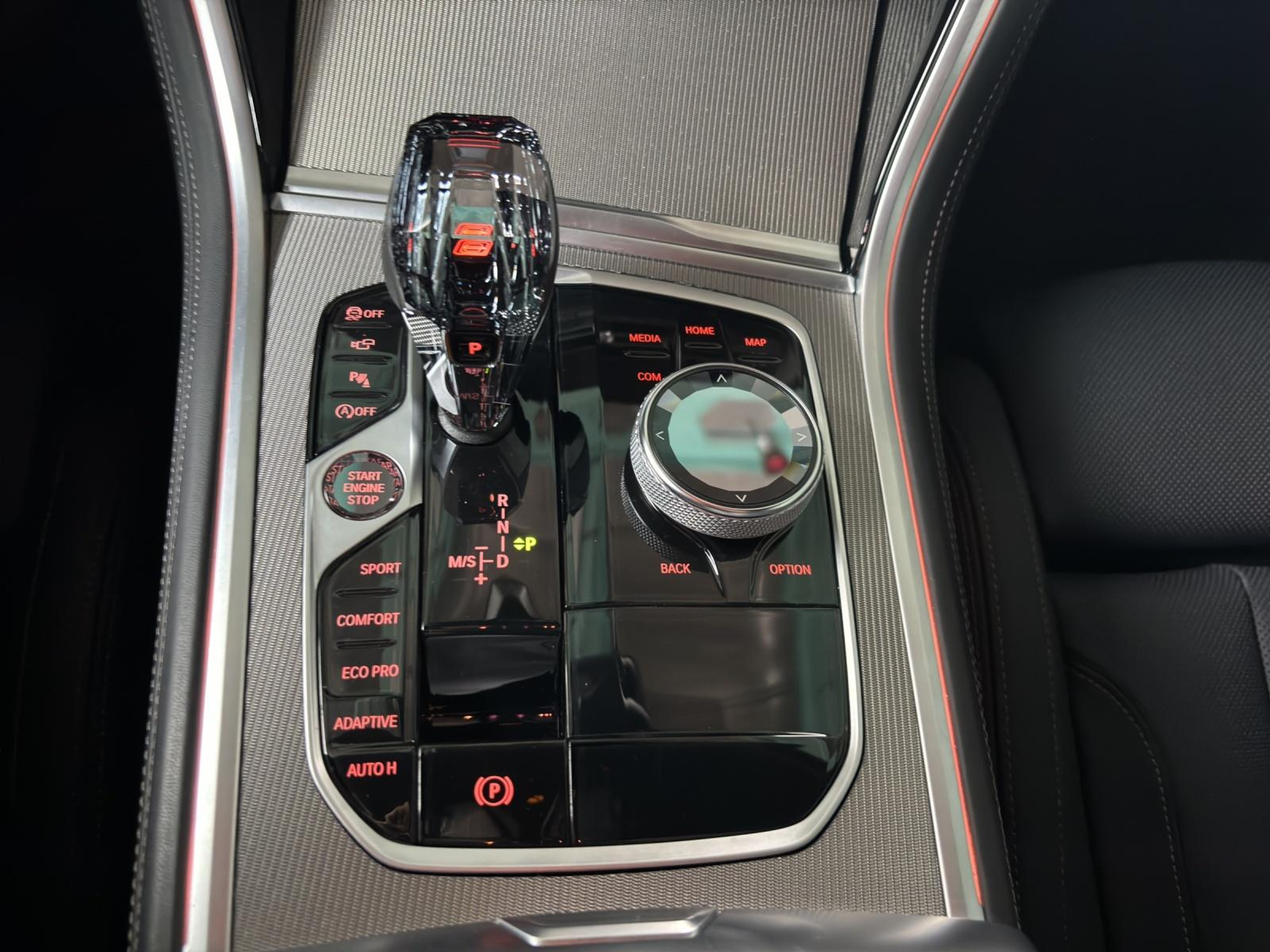 listing desktop thumbnail image 7