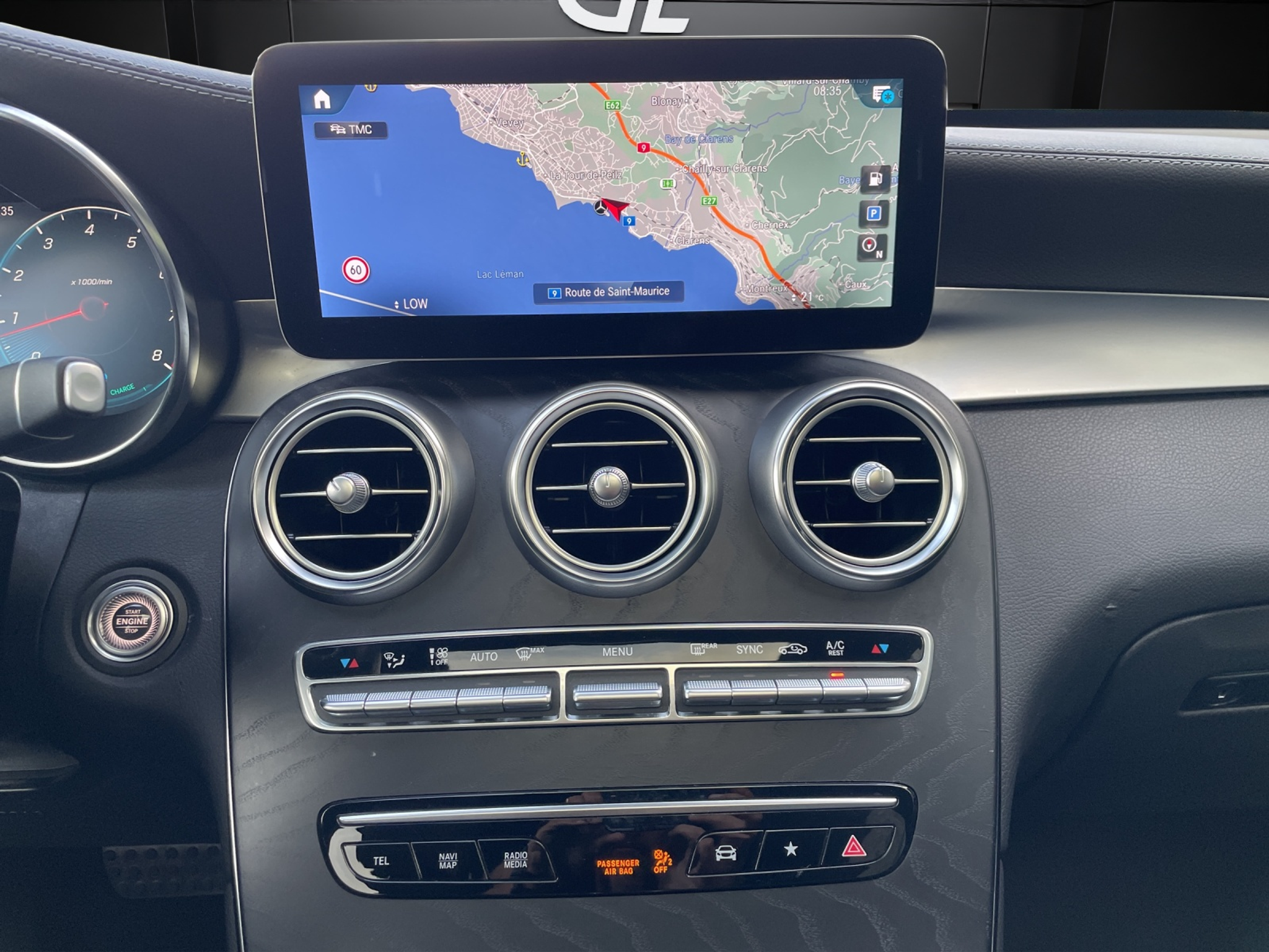 listing desktop thumbnail image 9