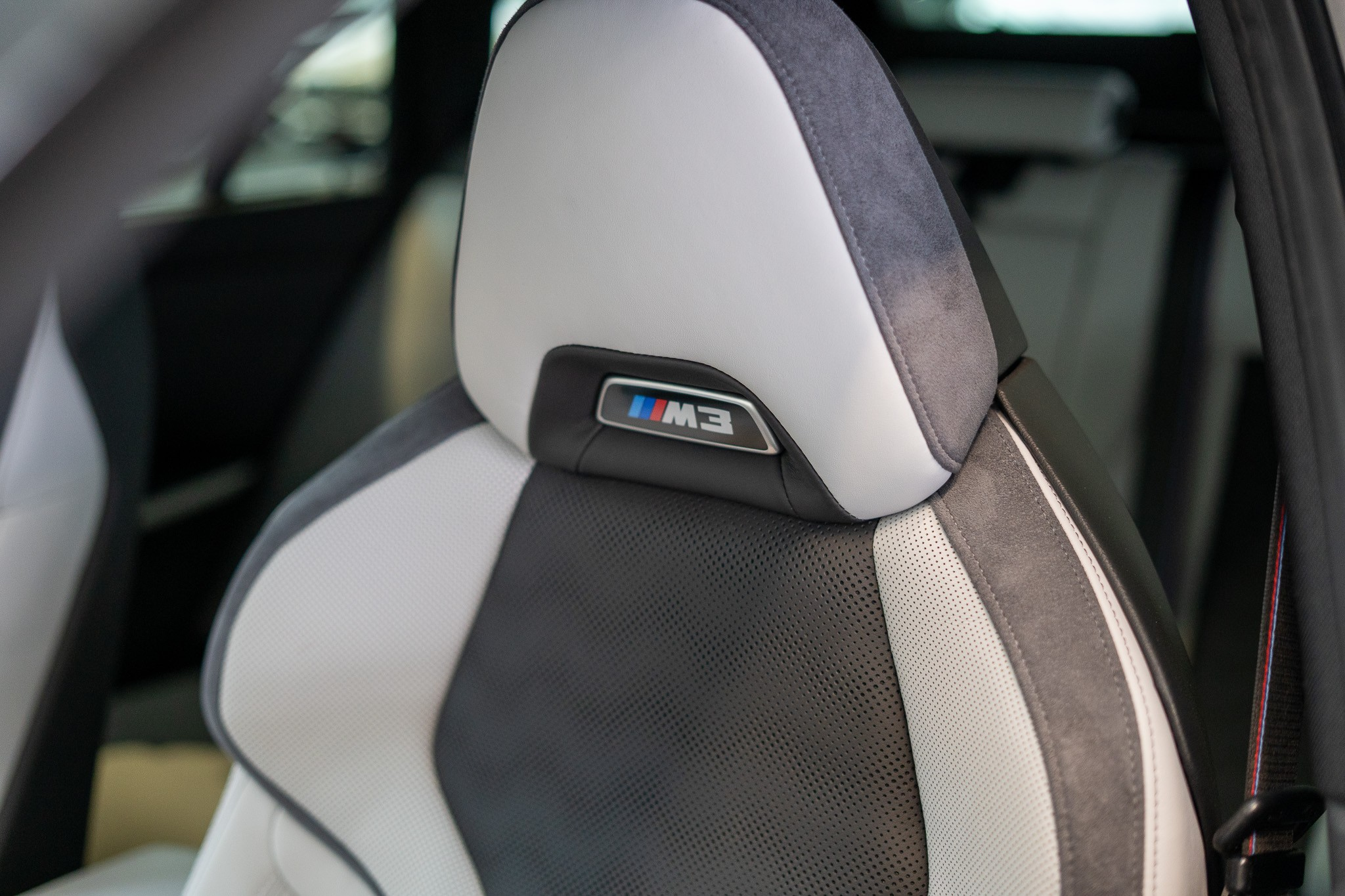 listing desktop thumbnail image 9