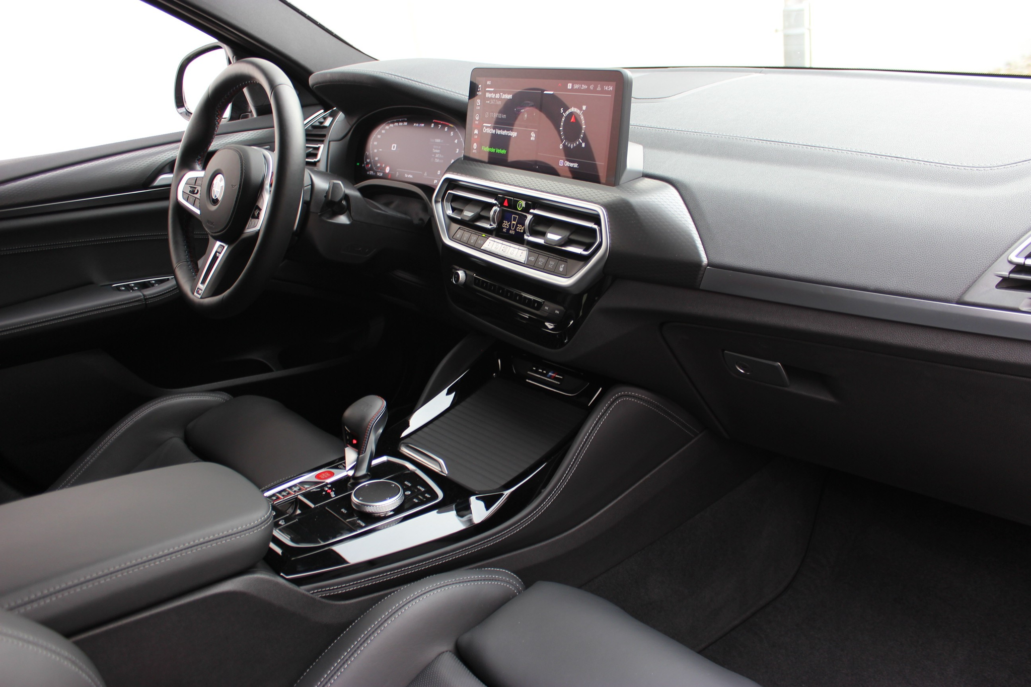 listing desktop thumbnail image 1