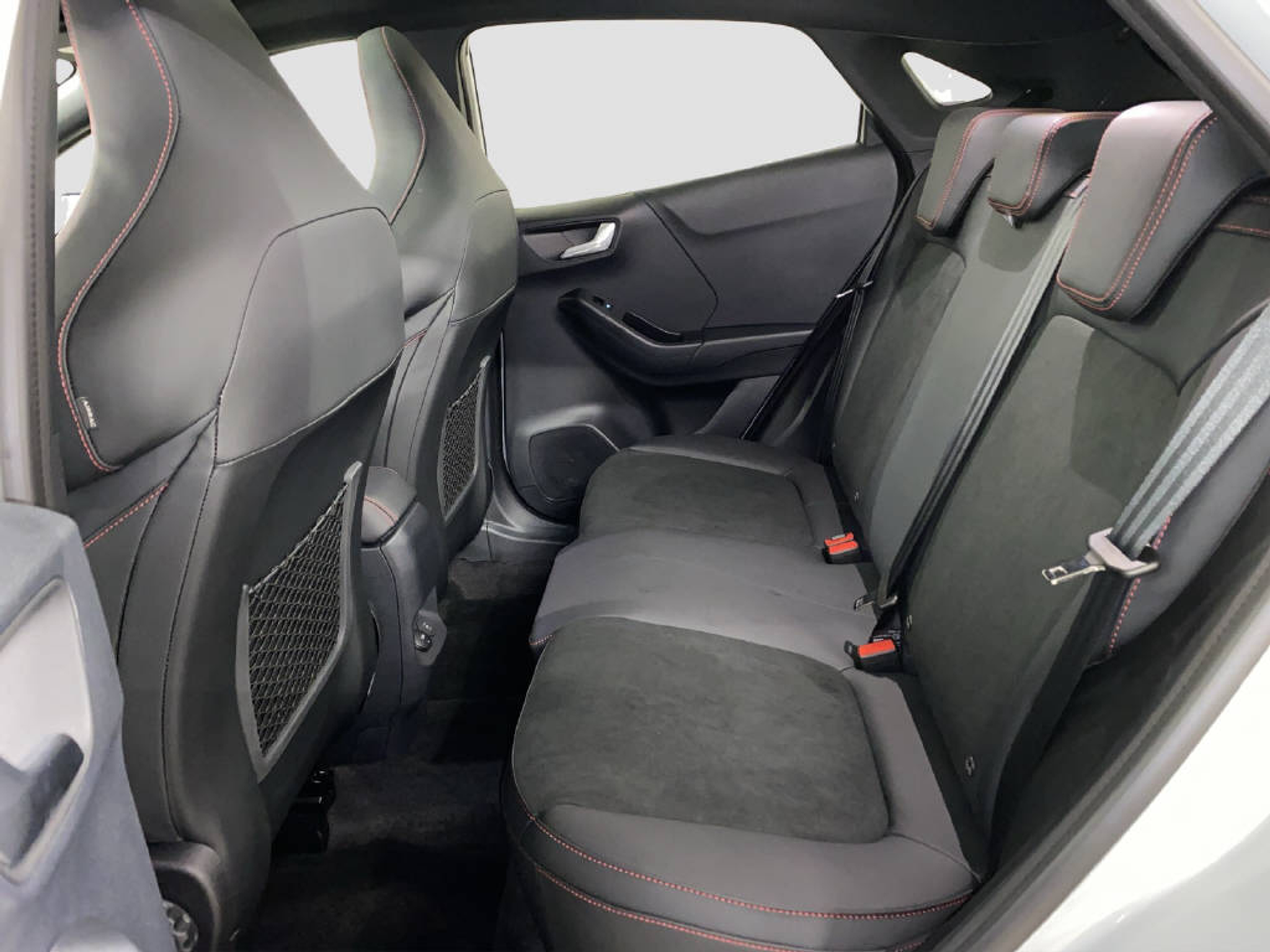 listing desktop thumbnail image 12