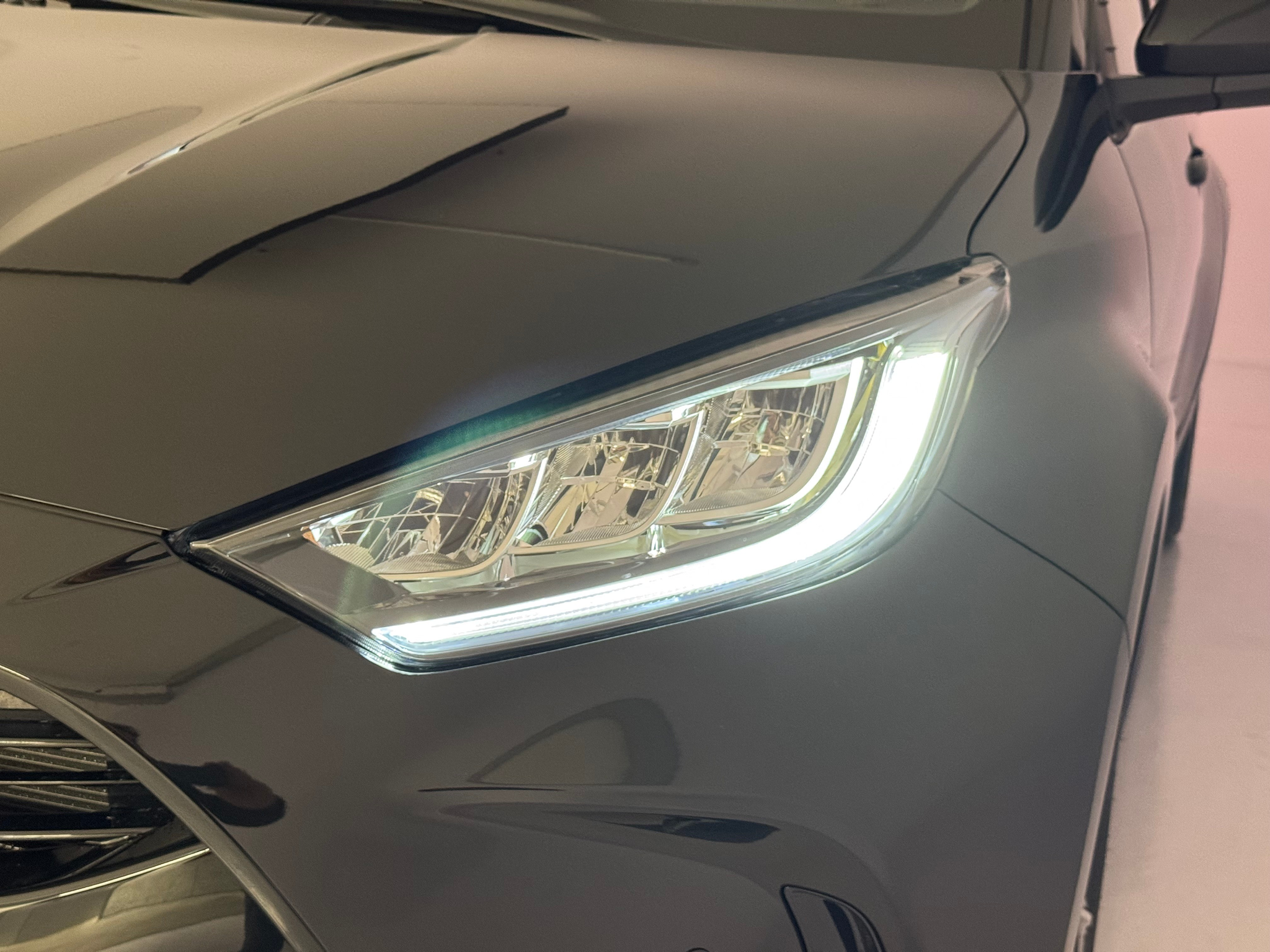 listing desktop thumbnail image 15