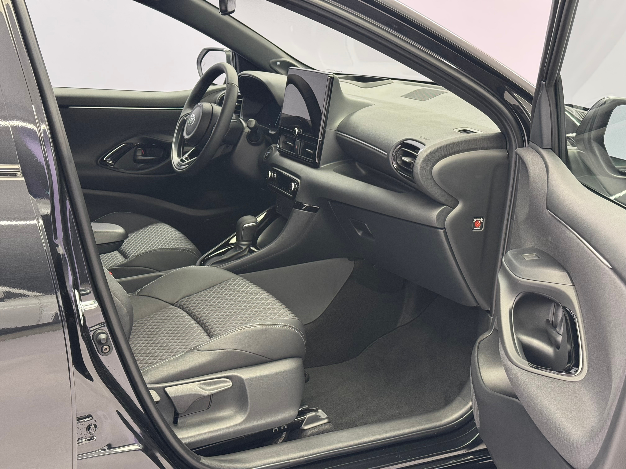 listing desktop thumbnail image 7