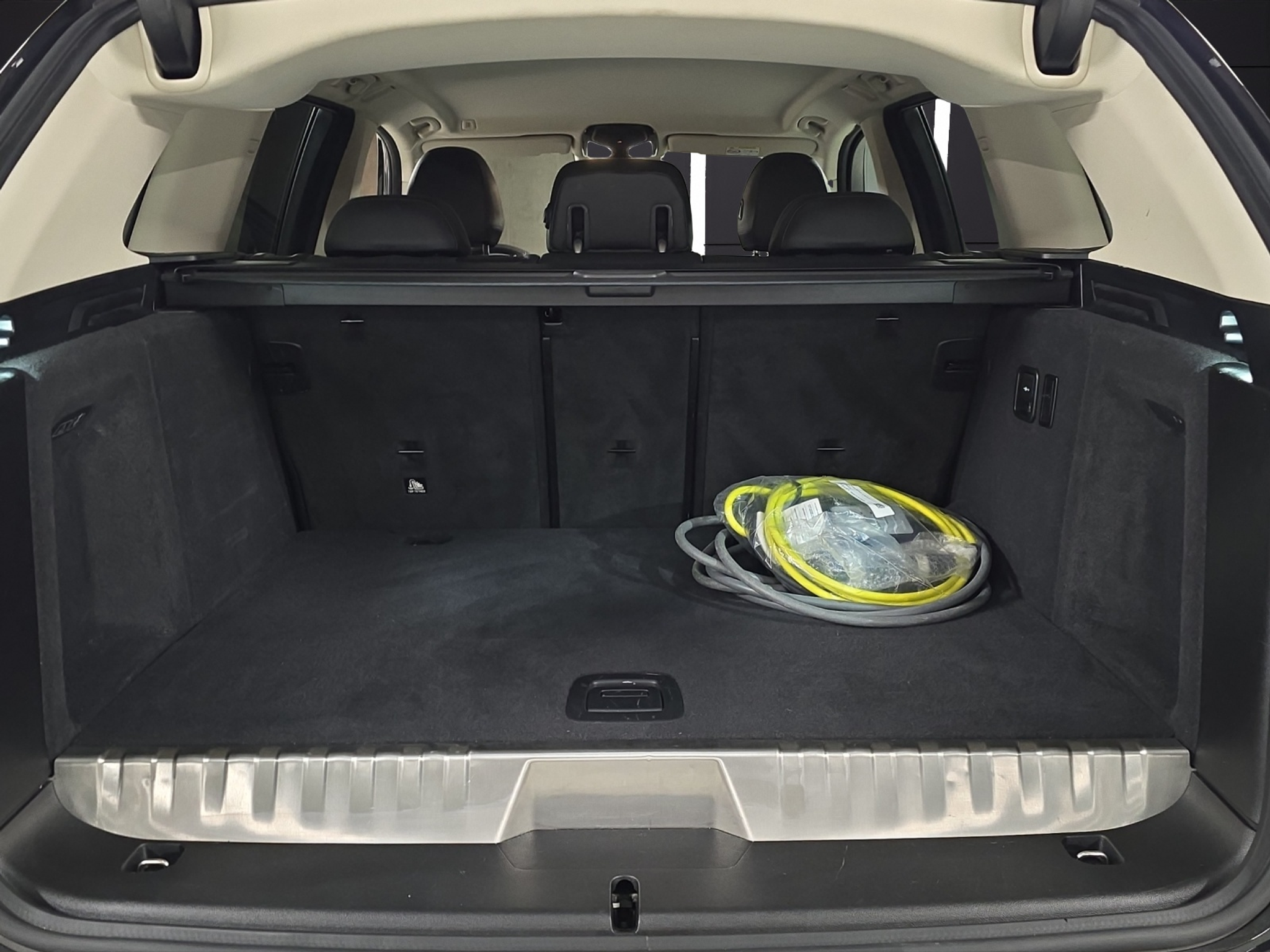 listing desktop thumbnail image 21