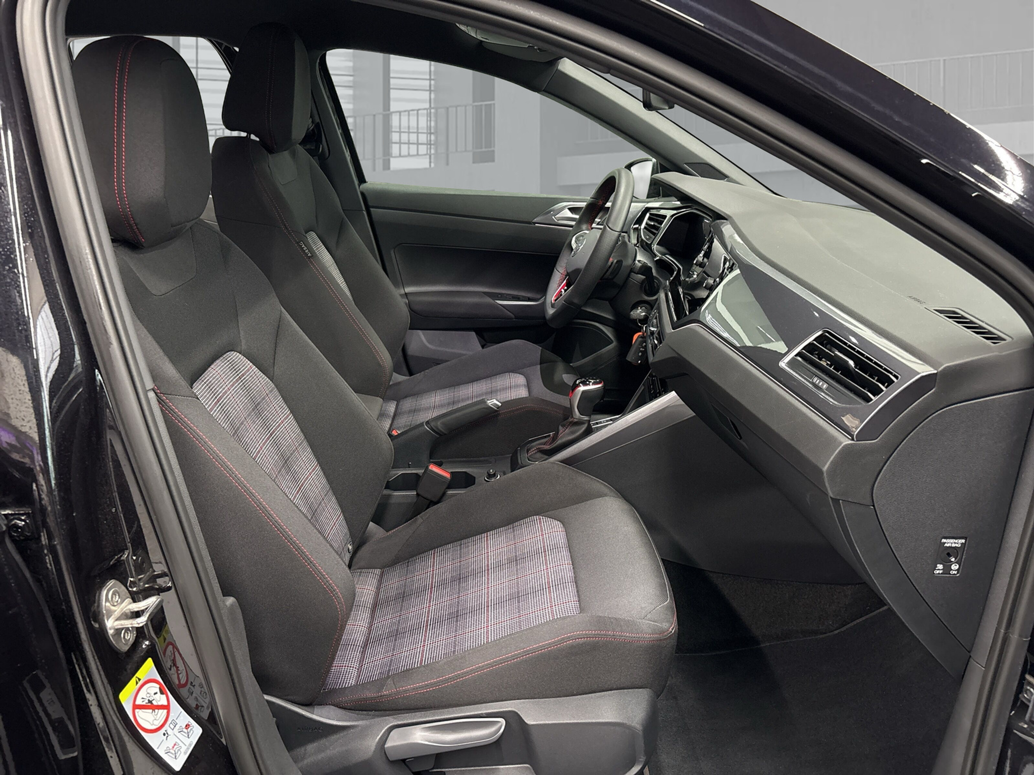 listing desktop thumbnail image 10