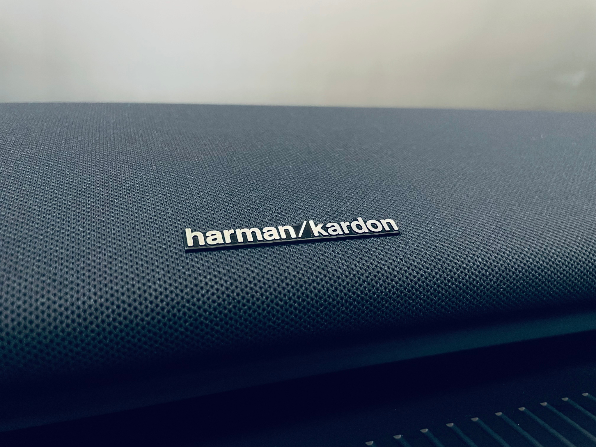 listing desktop thumbnail image 23