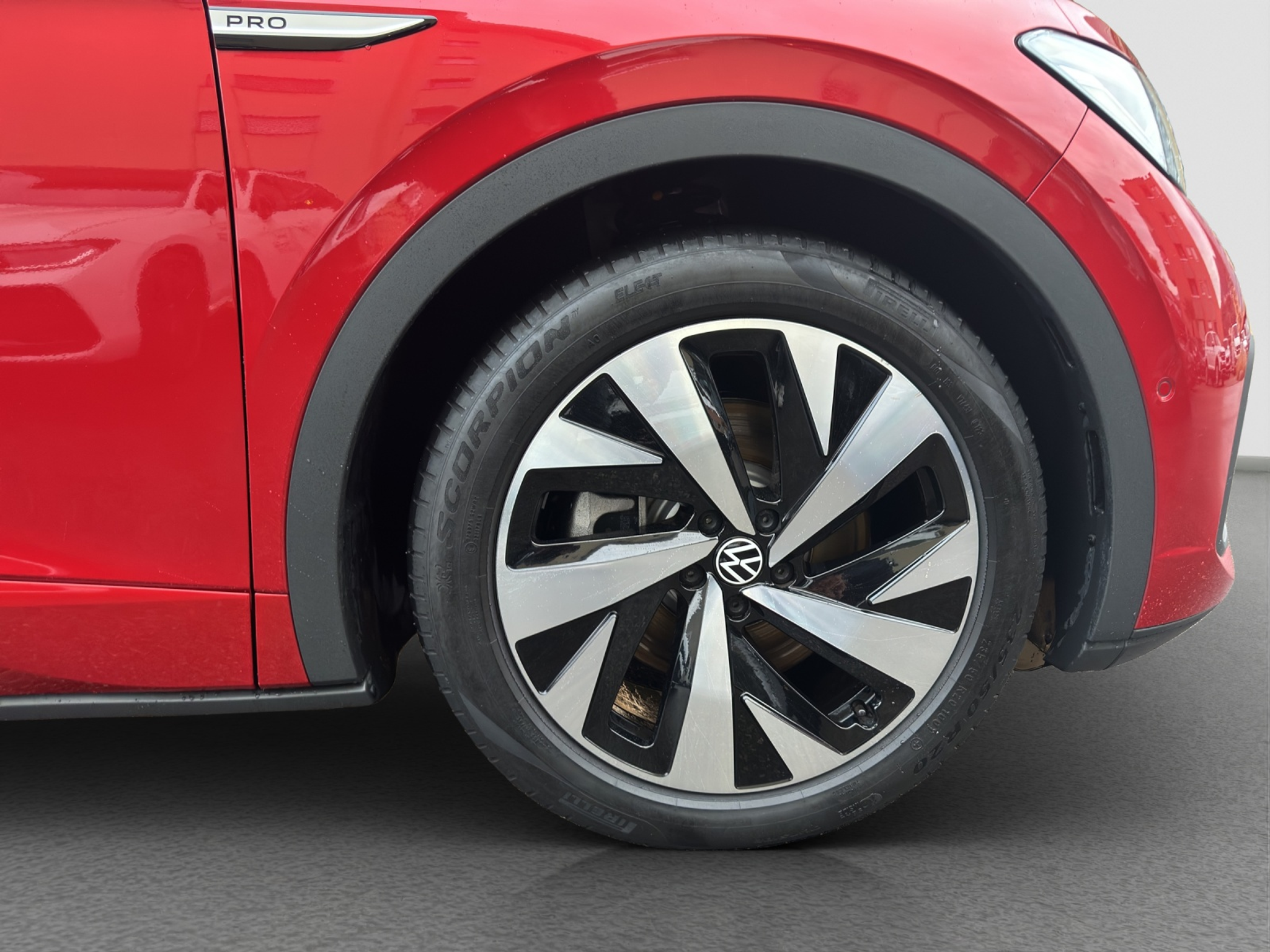 listing desktop thumbnail image 4