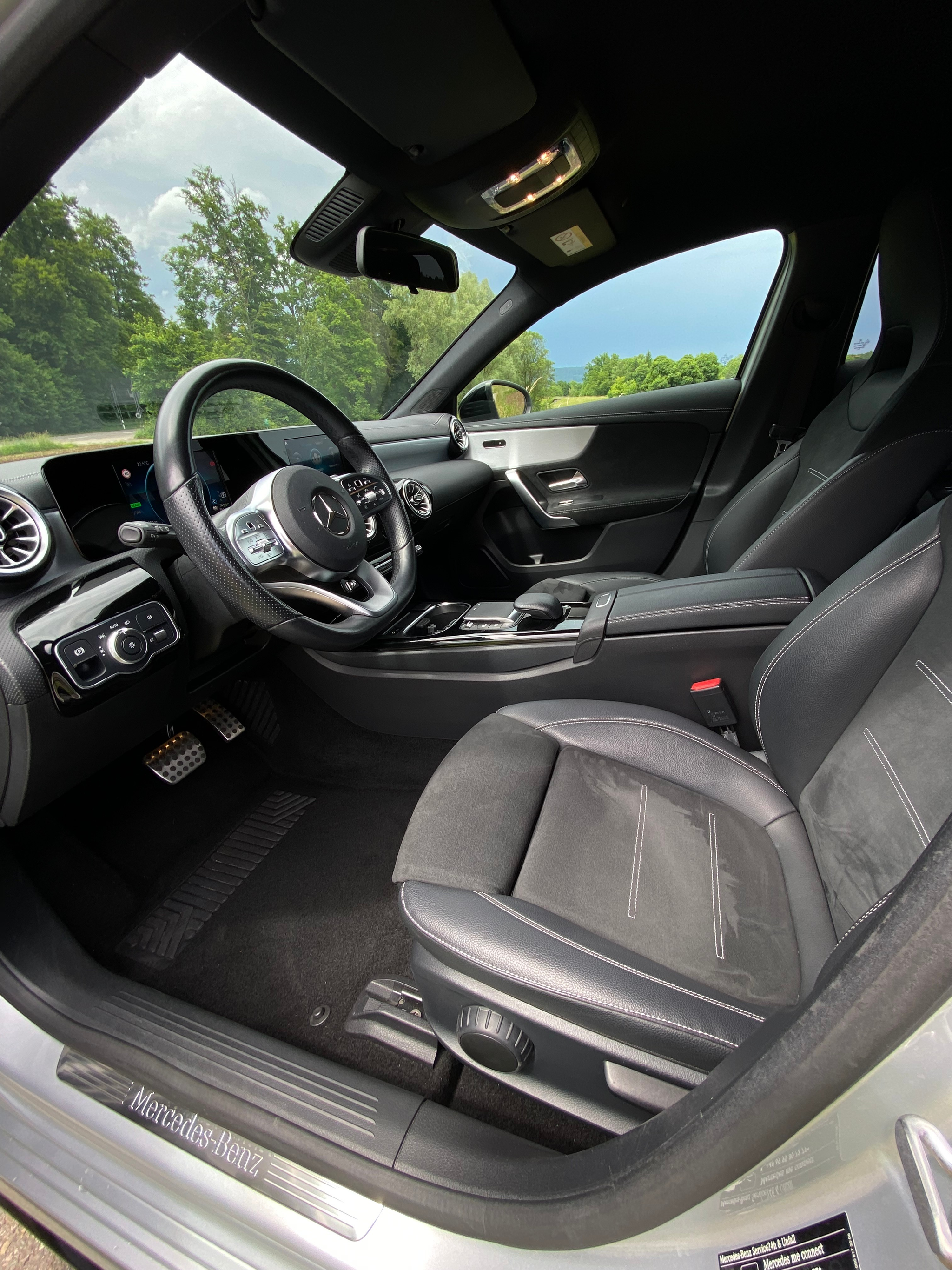 listing desktop thumbnail image 8