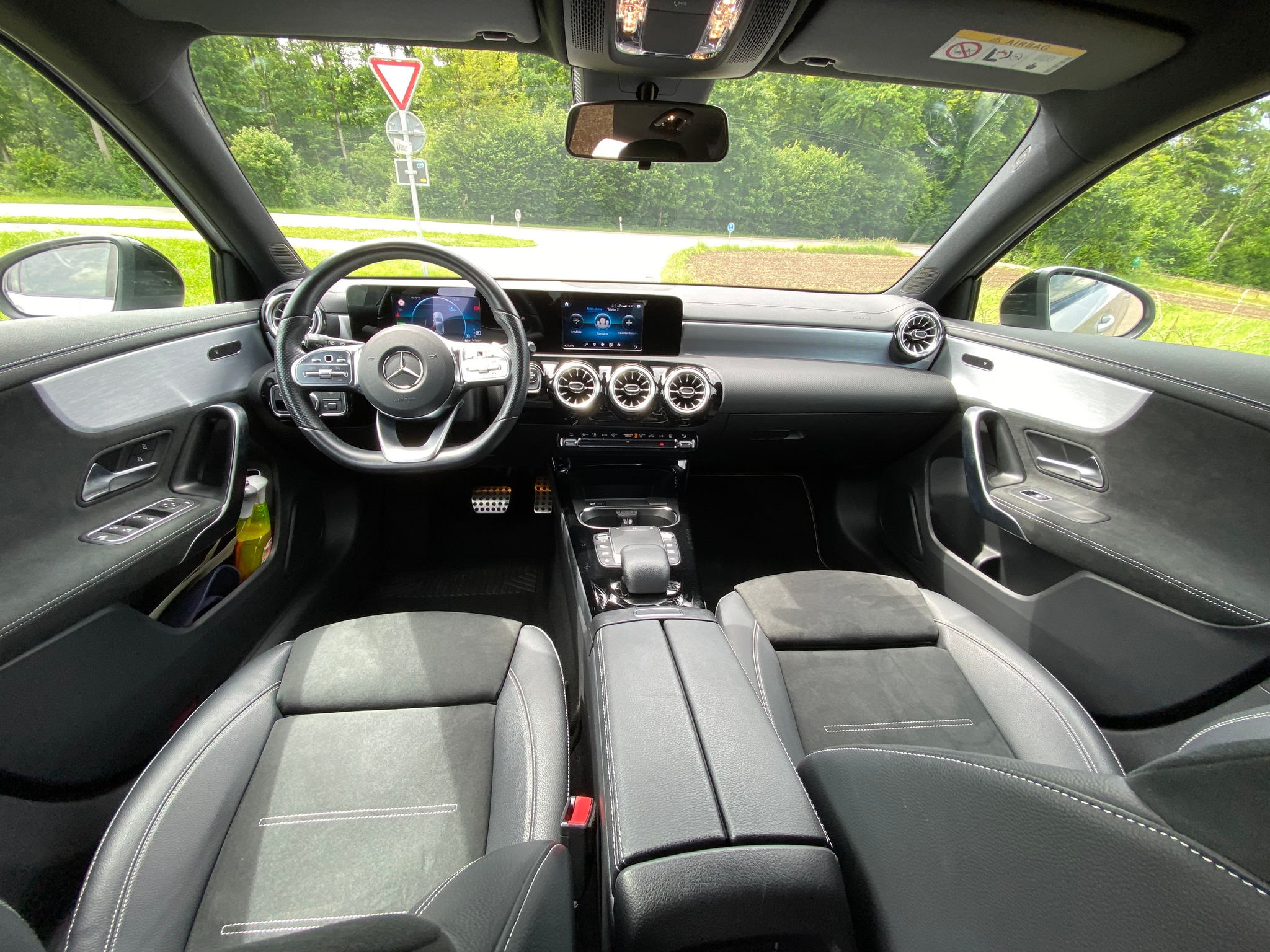 listing desktop thumbnail image 9