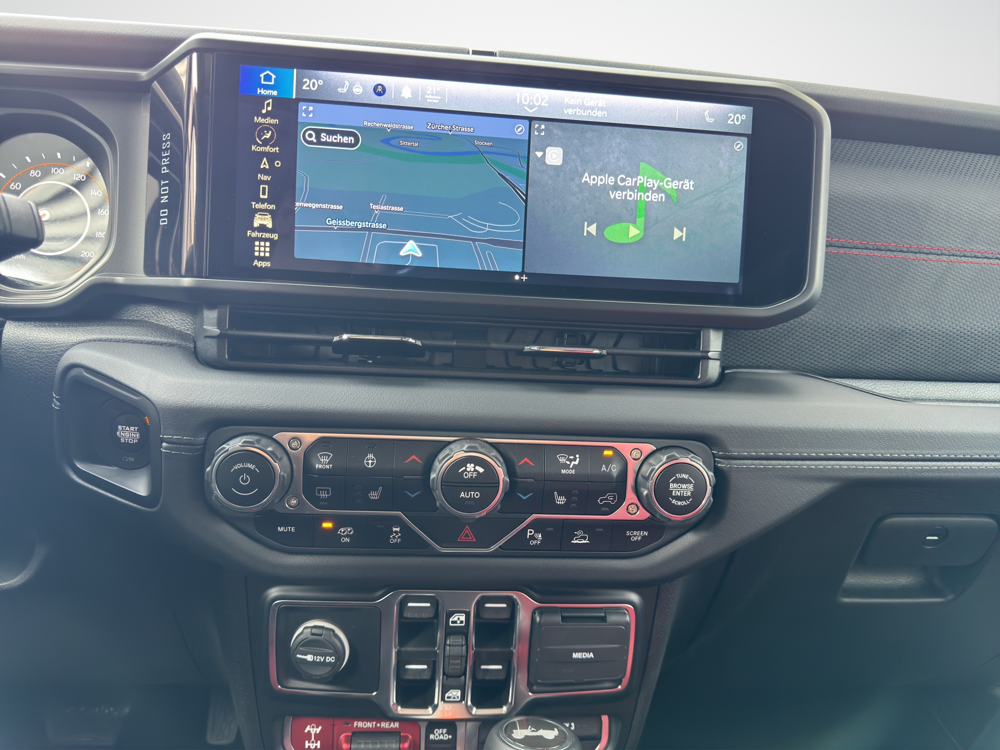 listing desktop thumbnail image 8