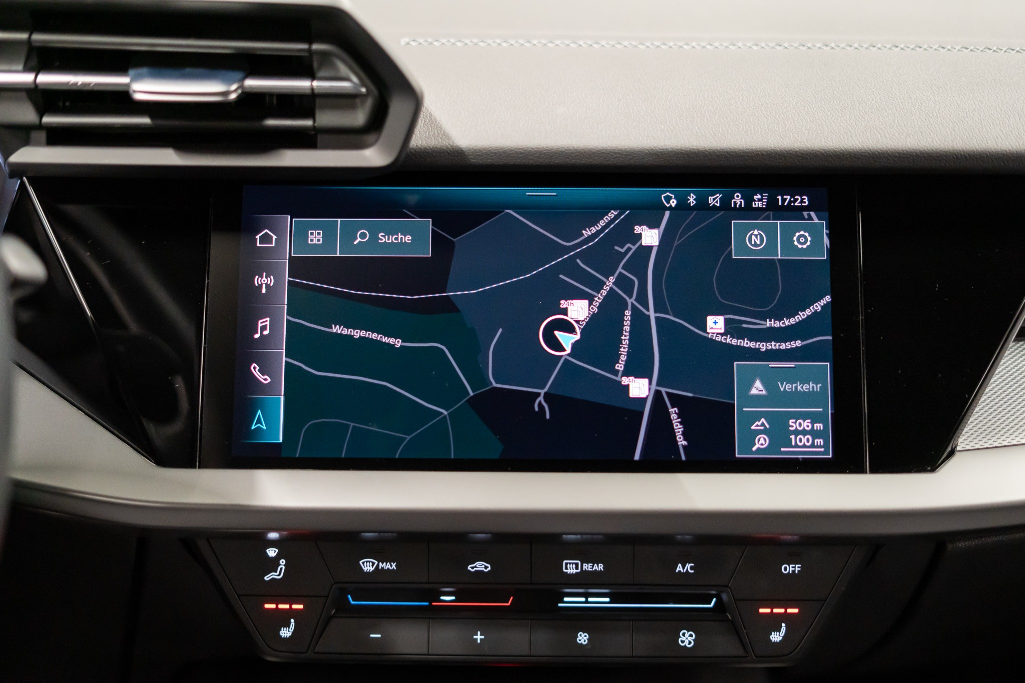 listing desktop thumbnail image 16