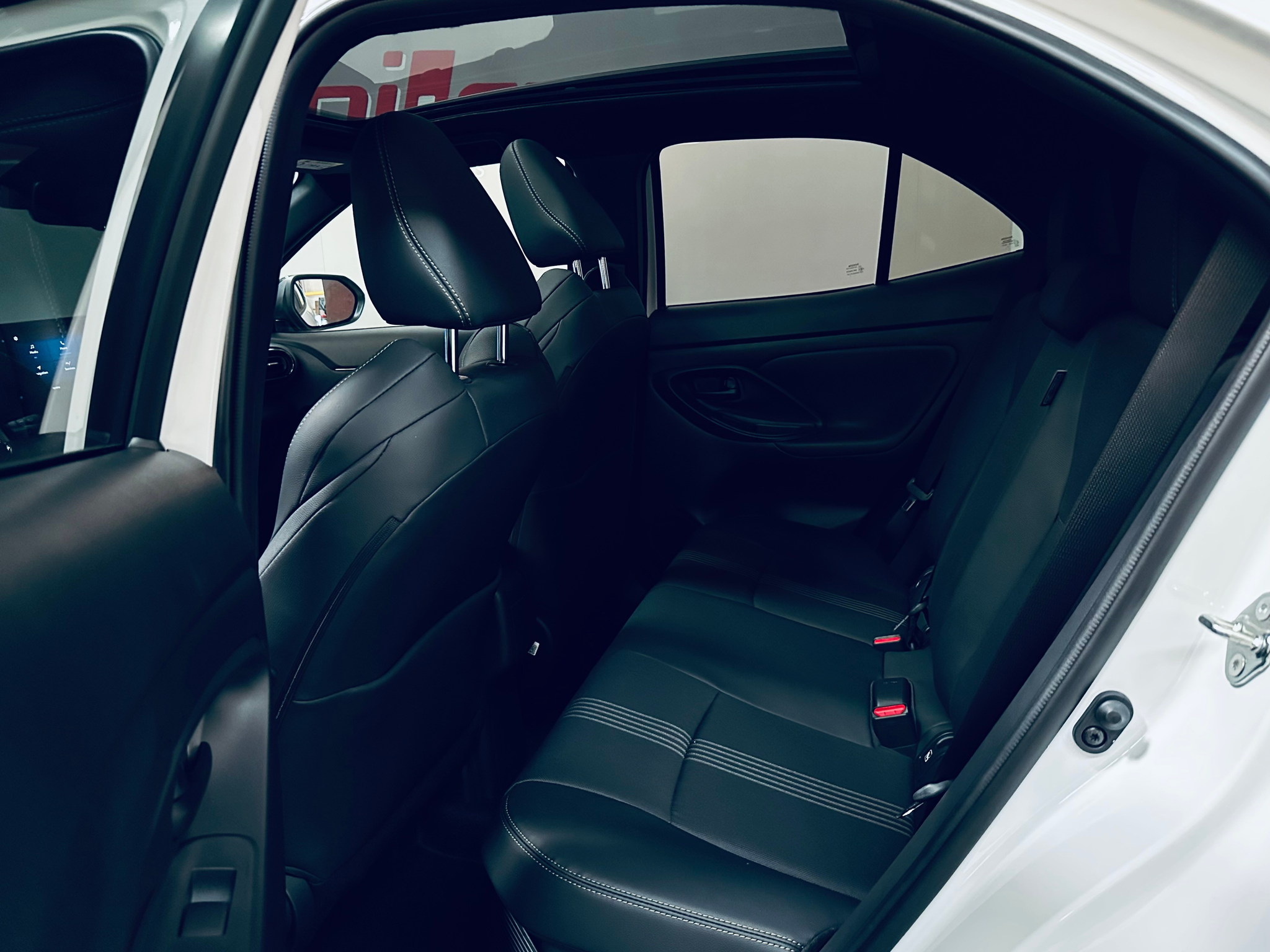 listing desktop thumbnail image 13