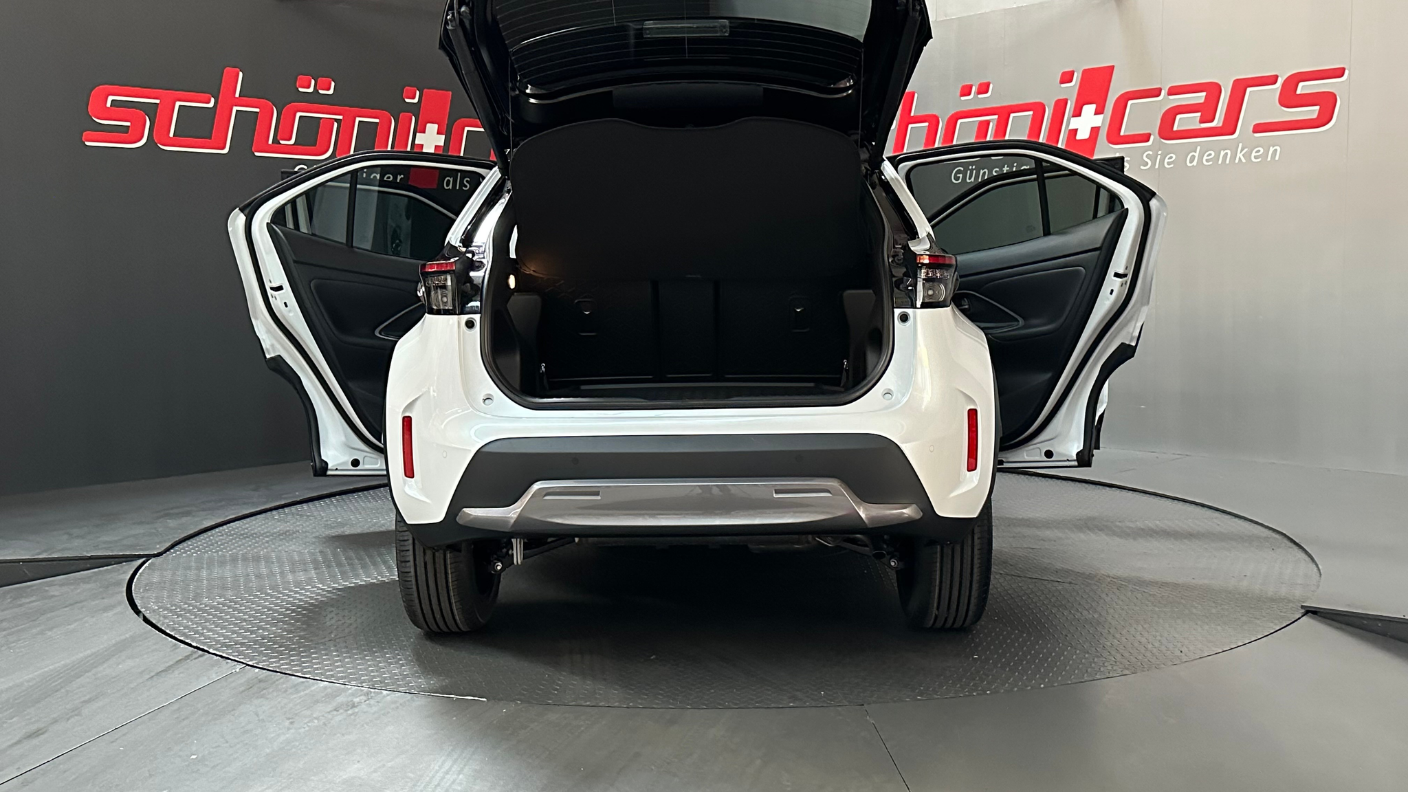 listing desktop thumbnail image 4