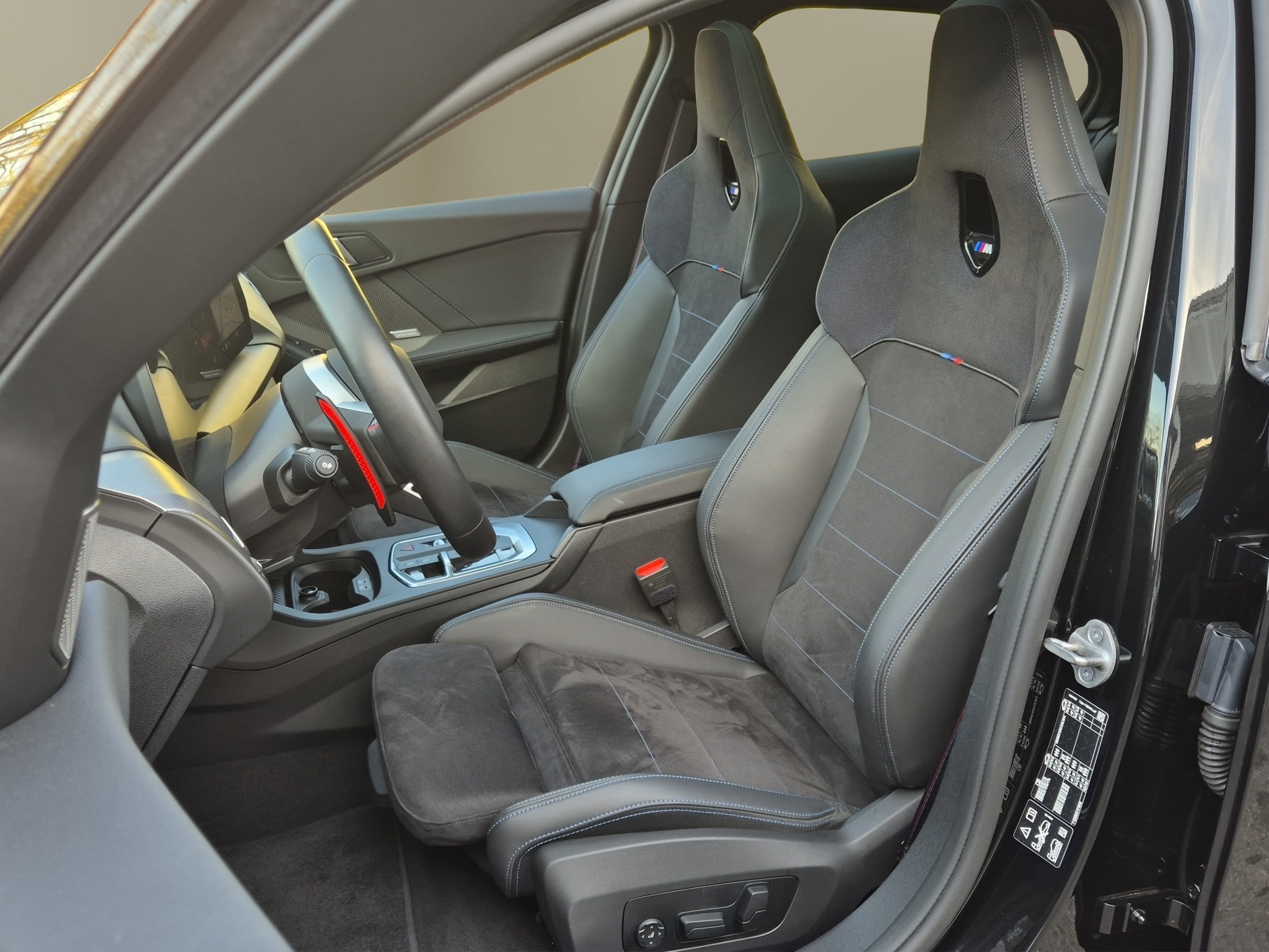 listing desktop thumbnail image 8