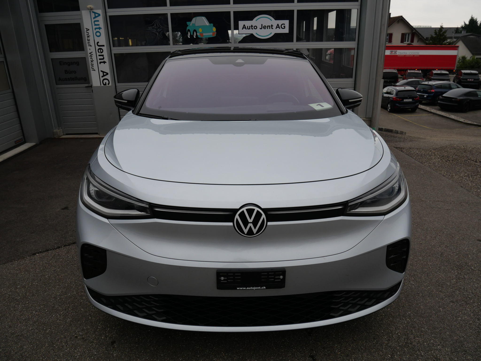 listing desktop thumbnail image 2