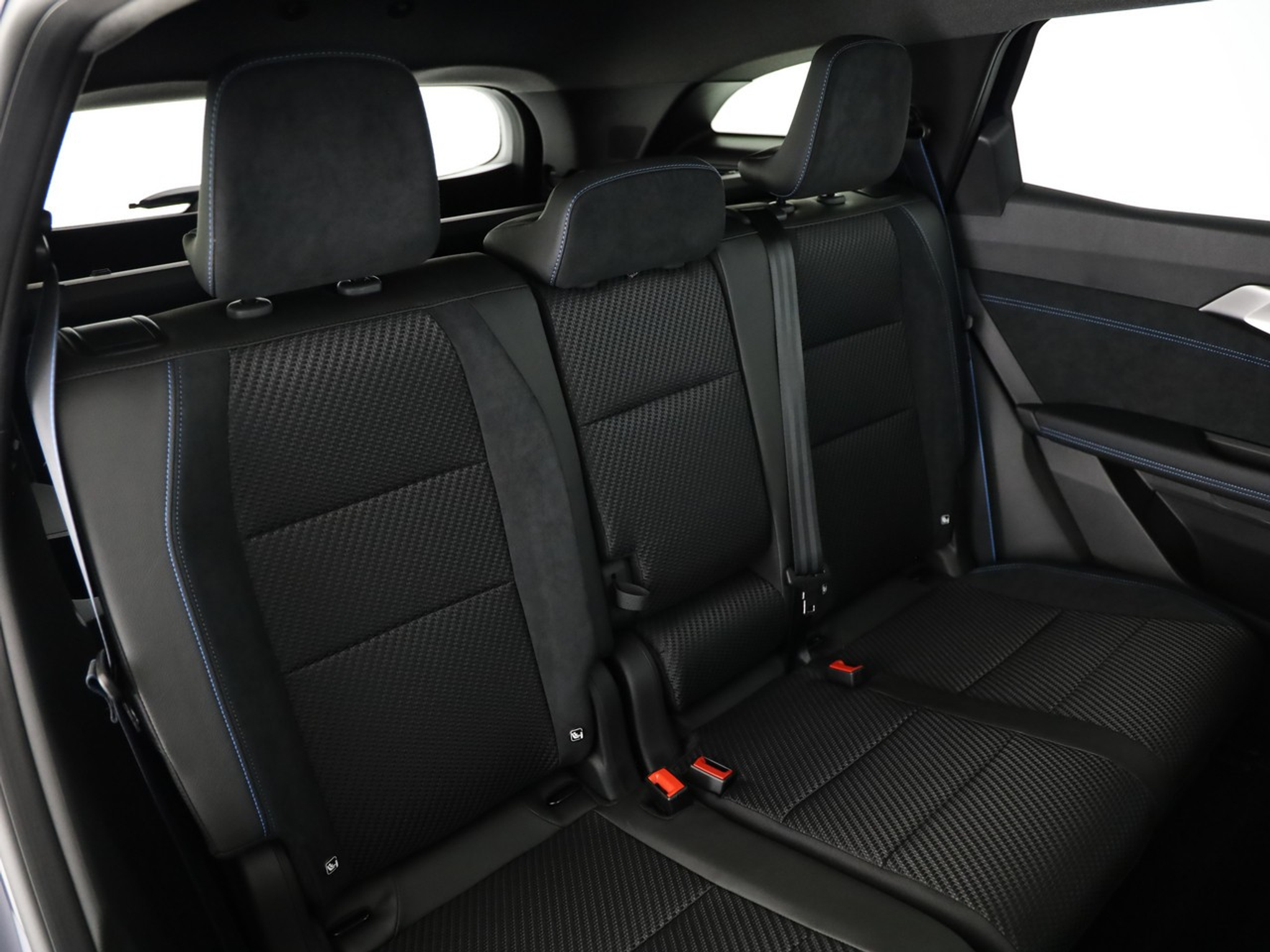 listing desktop thumbnail image 7