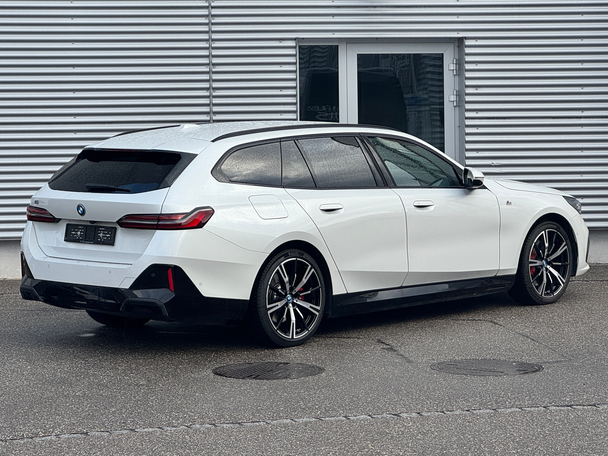 listing desktop thumbnail image 9