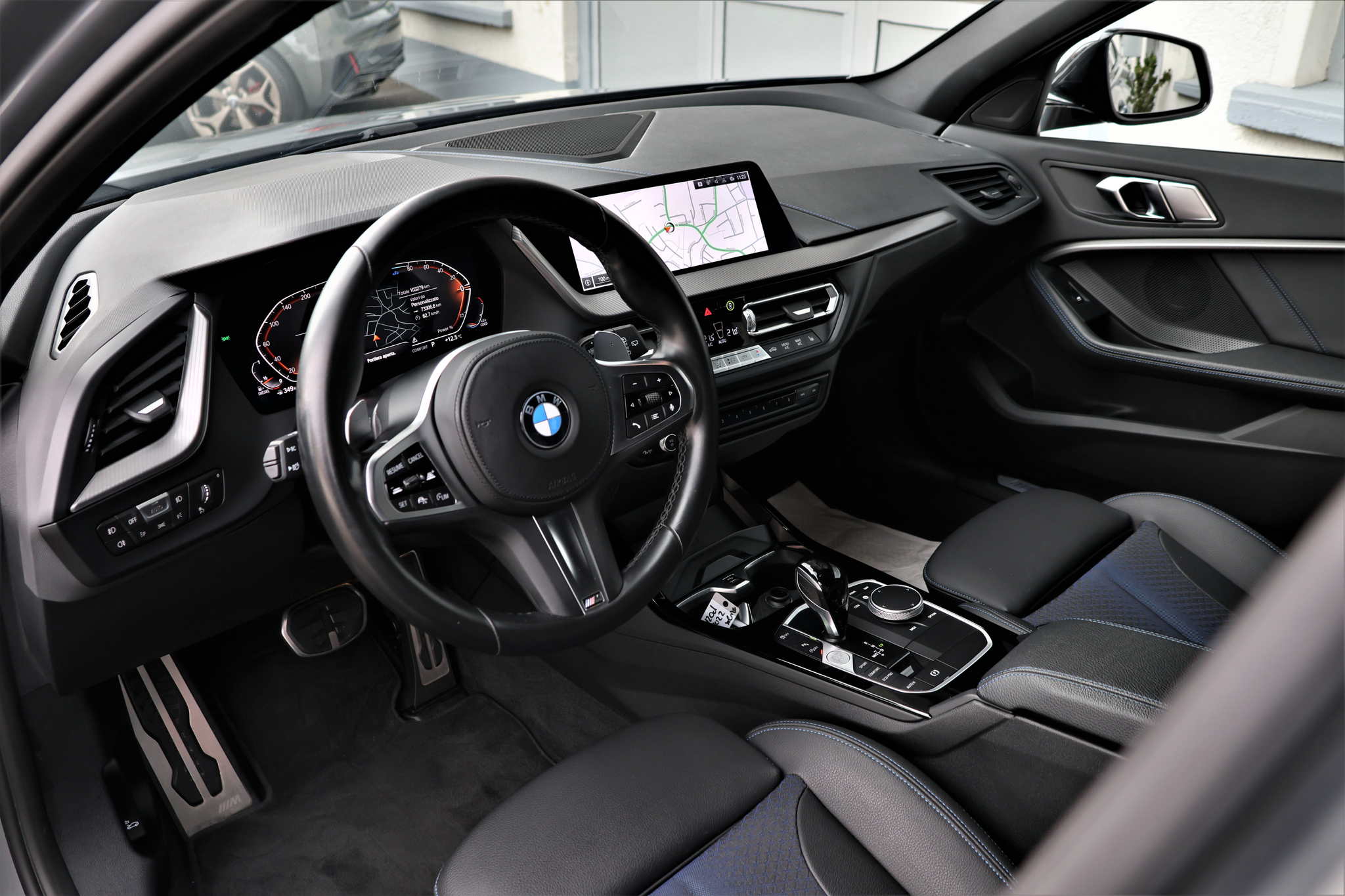 listing desktop thumbnail image 7