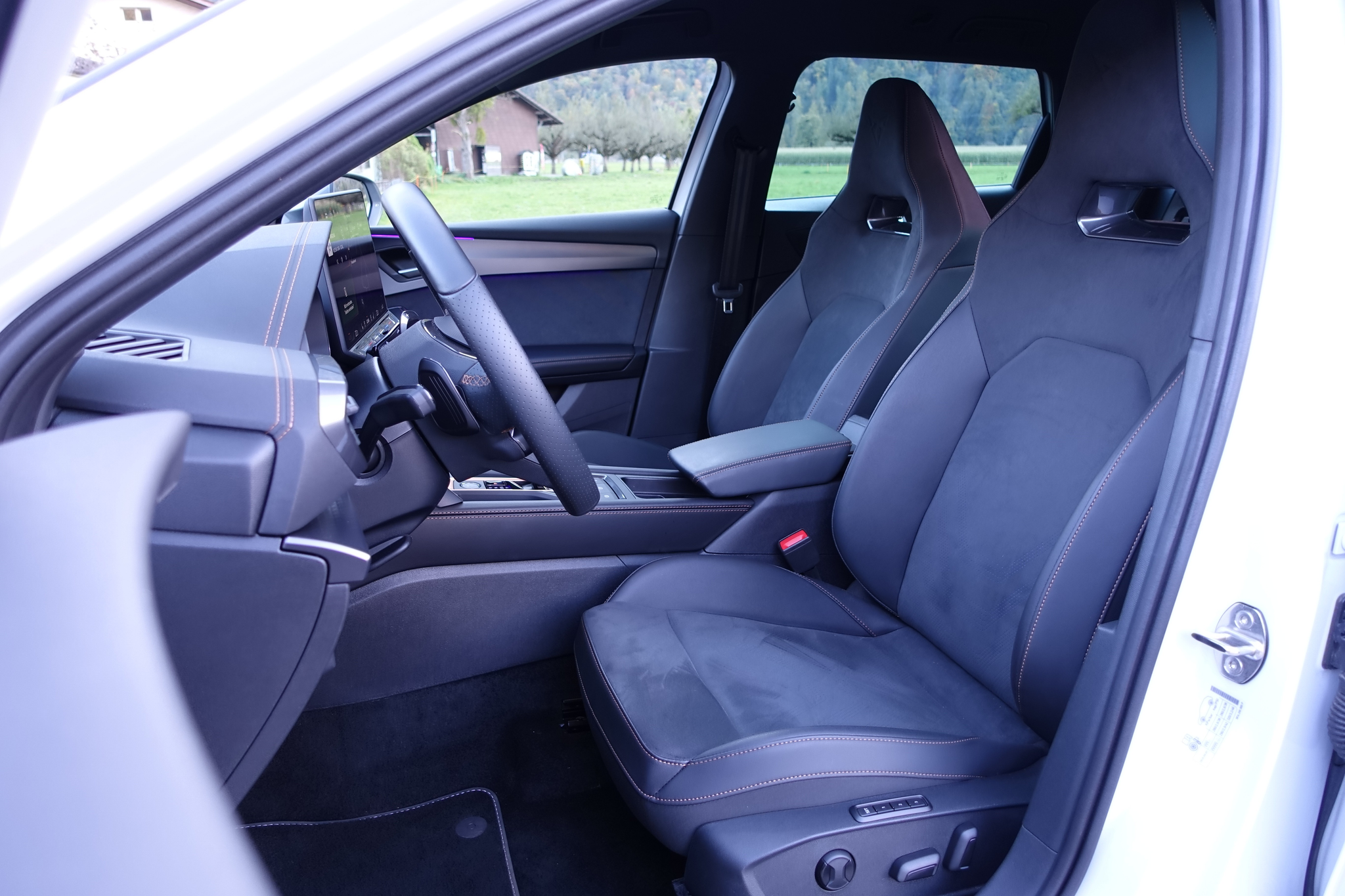 listing desktop thumbnail image 13