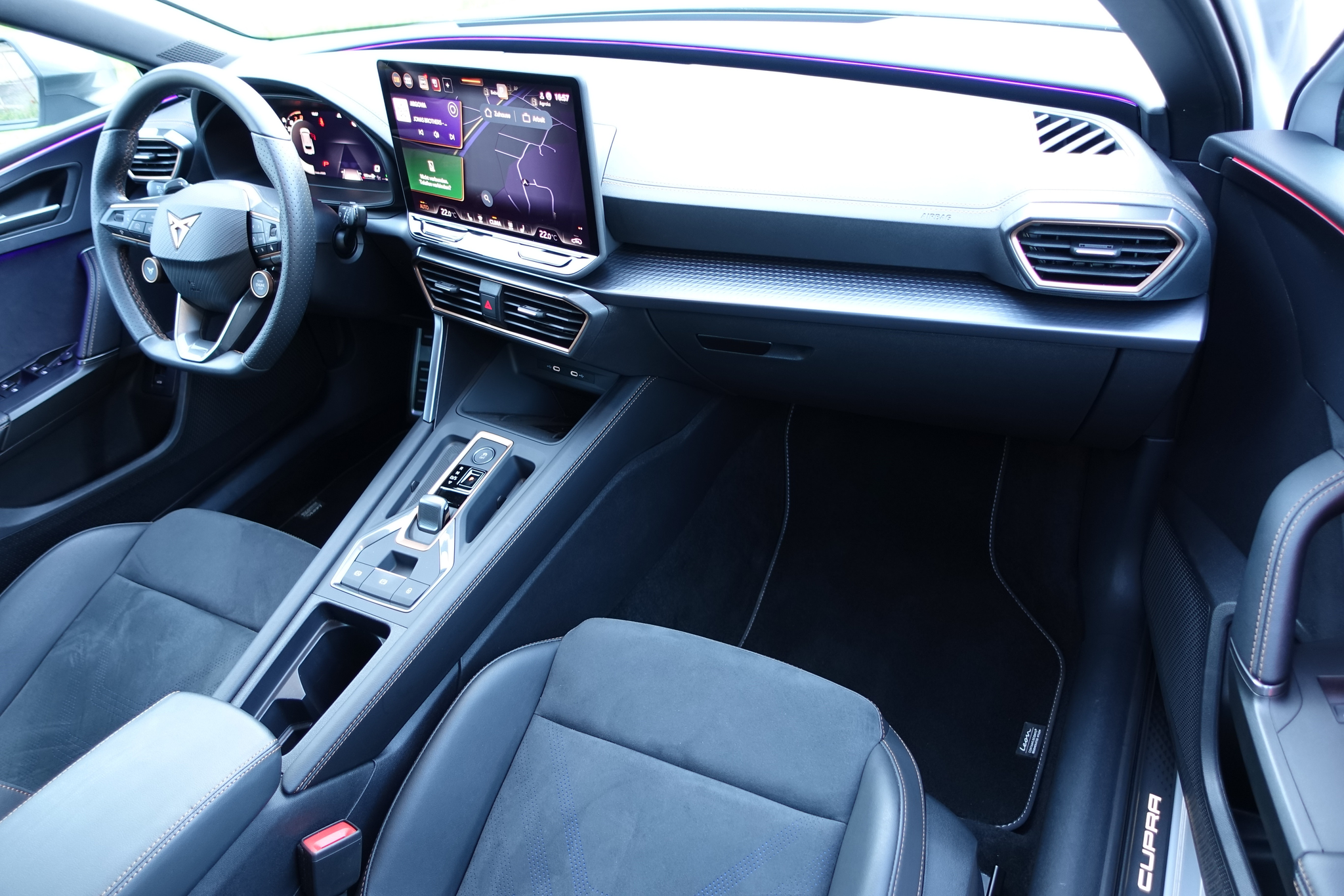 listing desktop thumbnail image 12