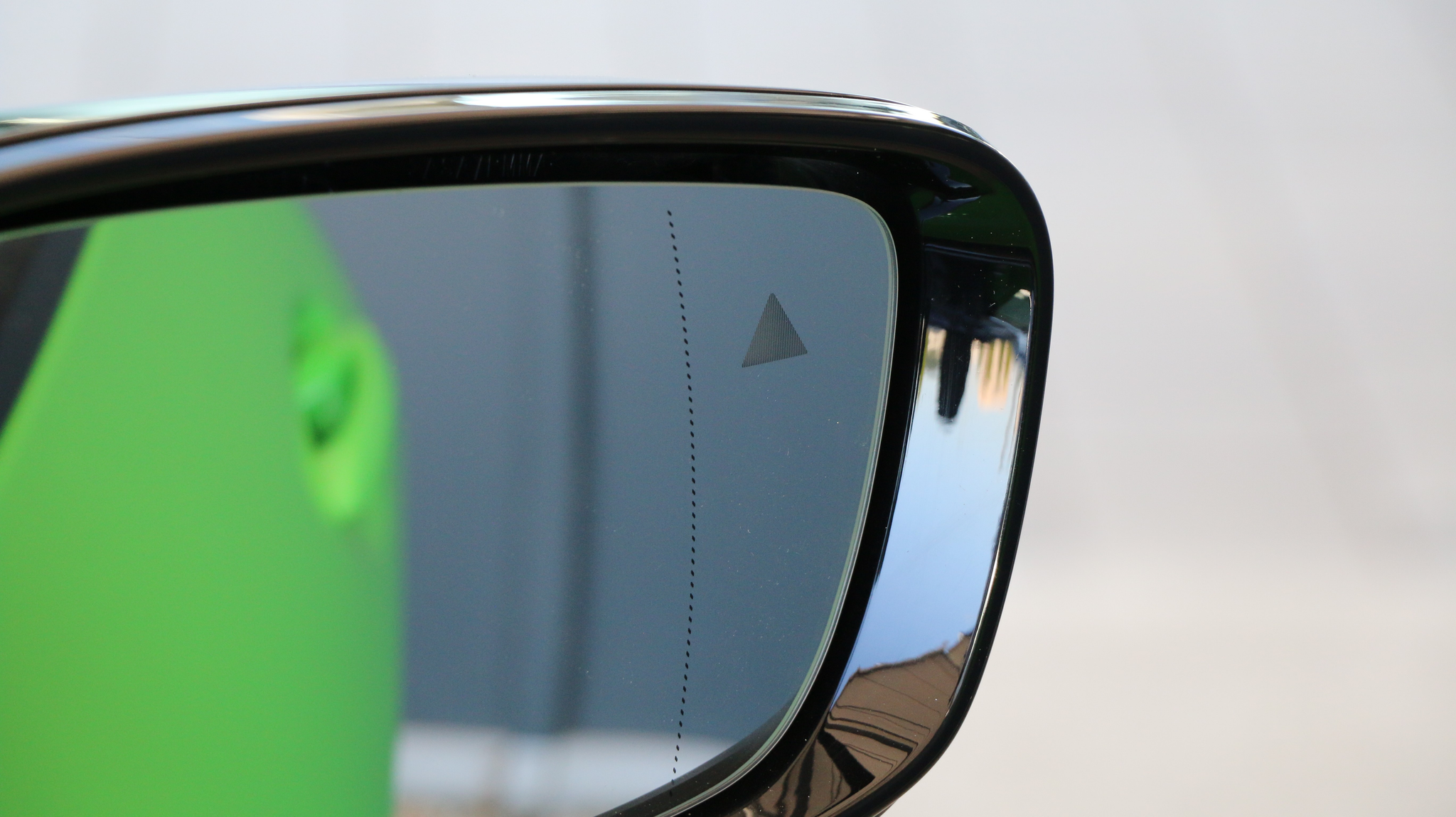 listing desktop thumbnail image 20