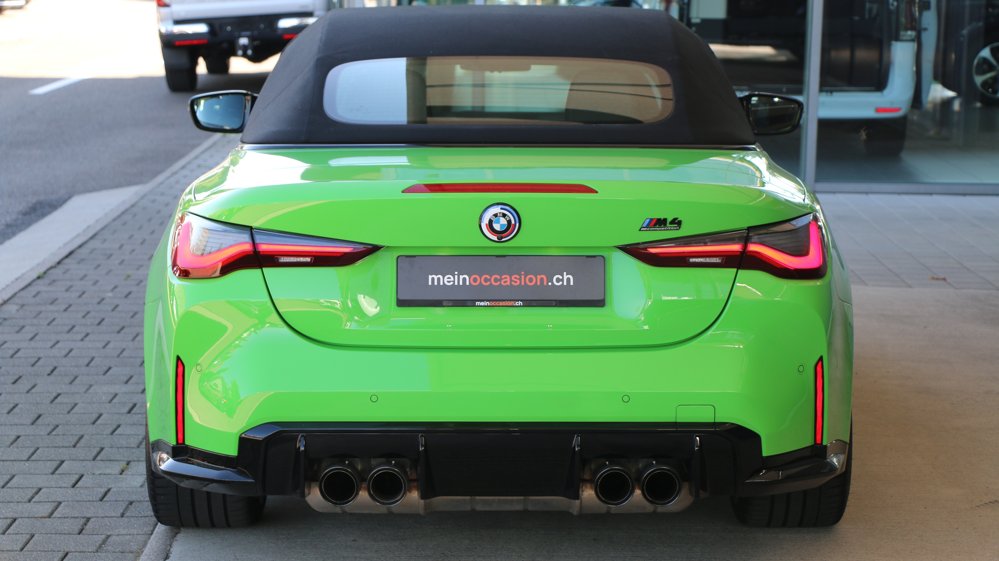 listing desktop thumbnail image 8