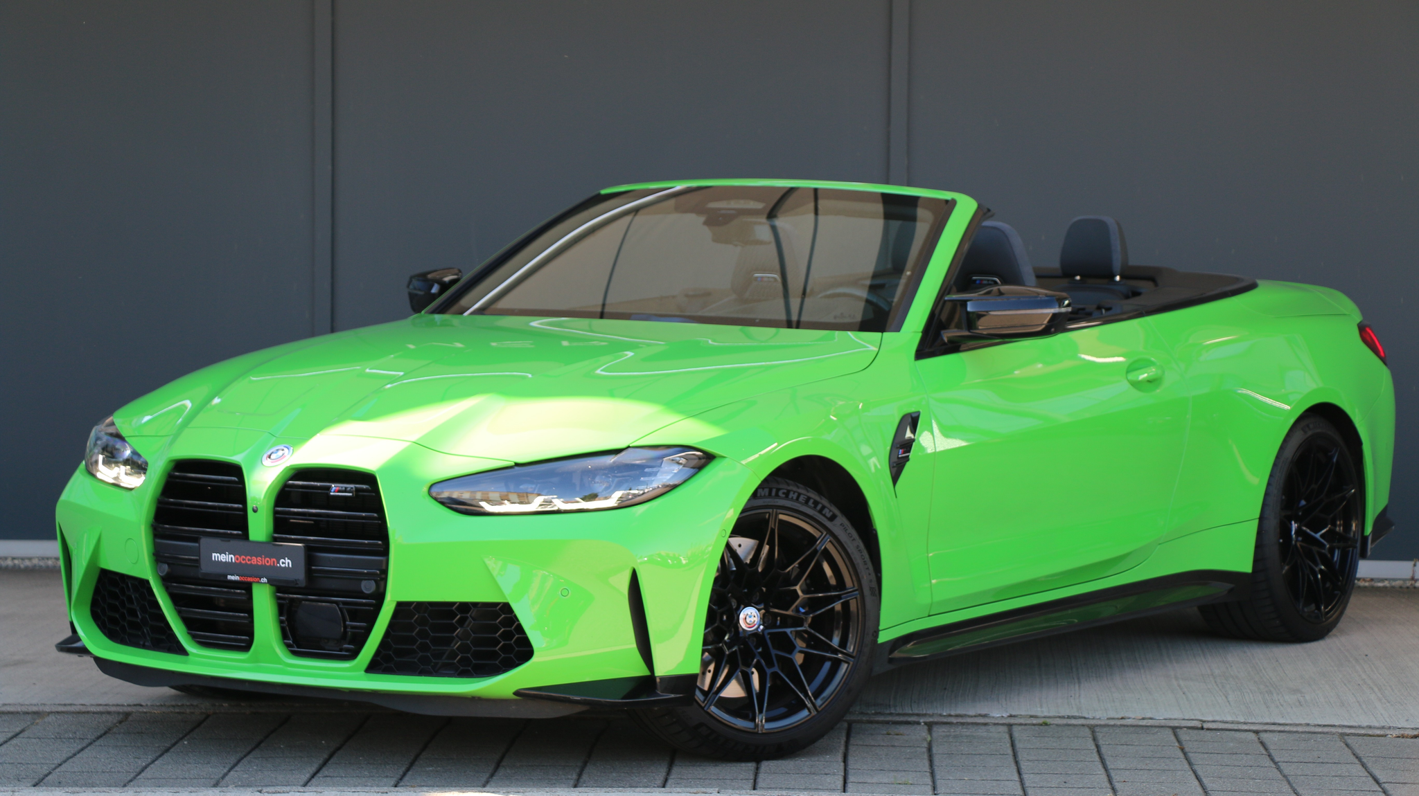 listing desktop thumbnail image 1