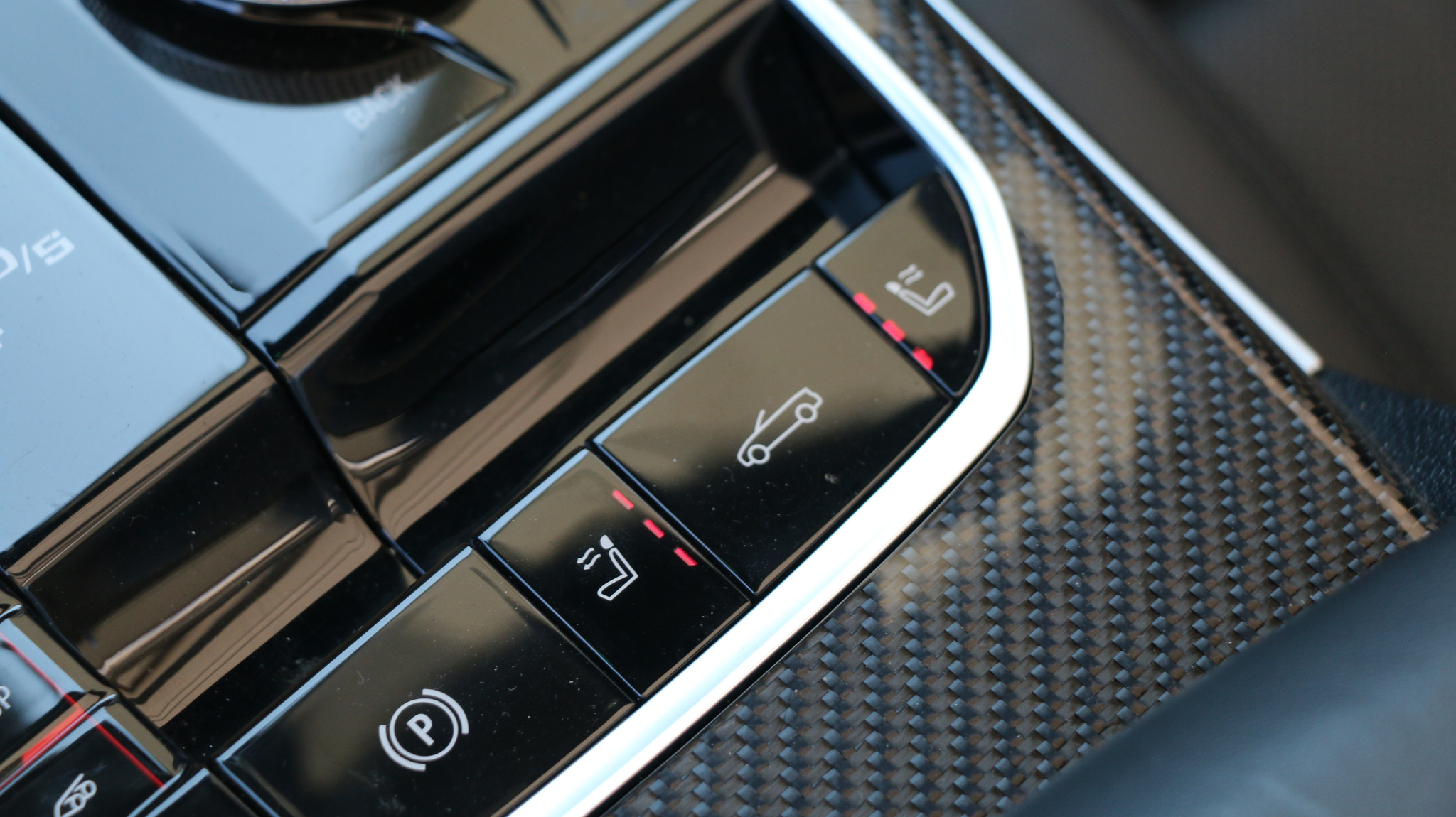 listing desktop thumbnail image 38