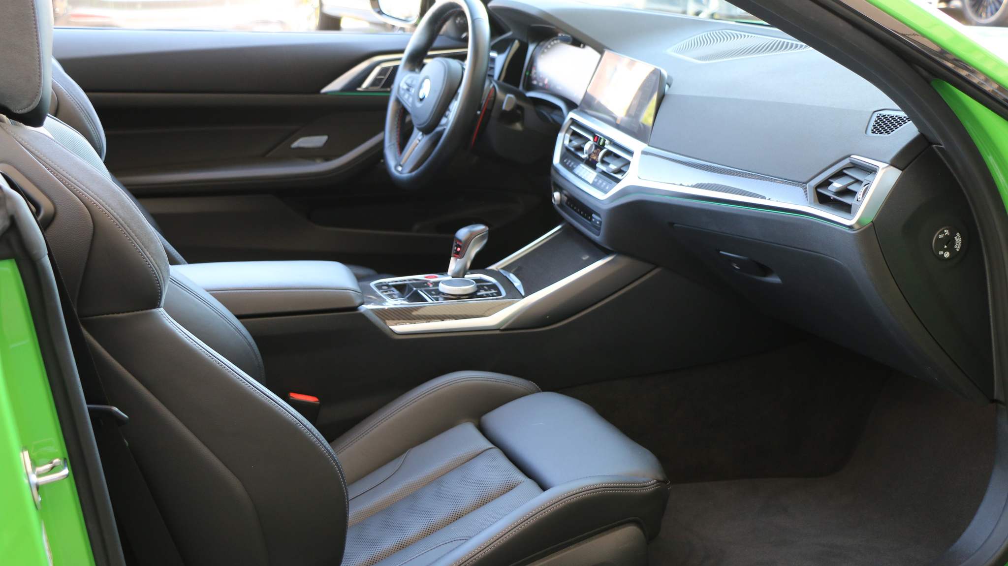 listing desktop thumbnail image 18