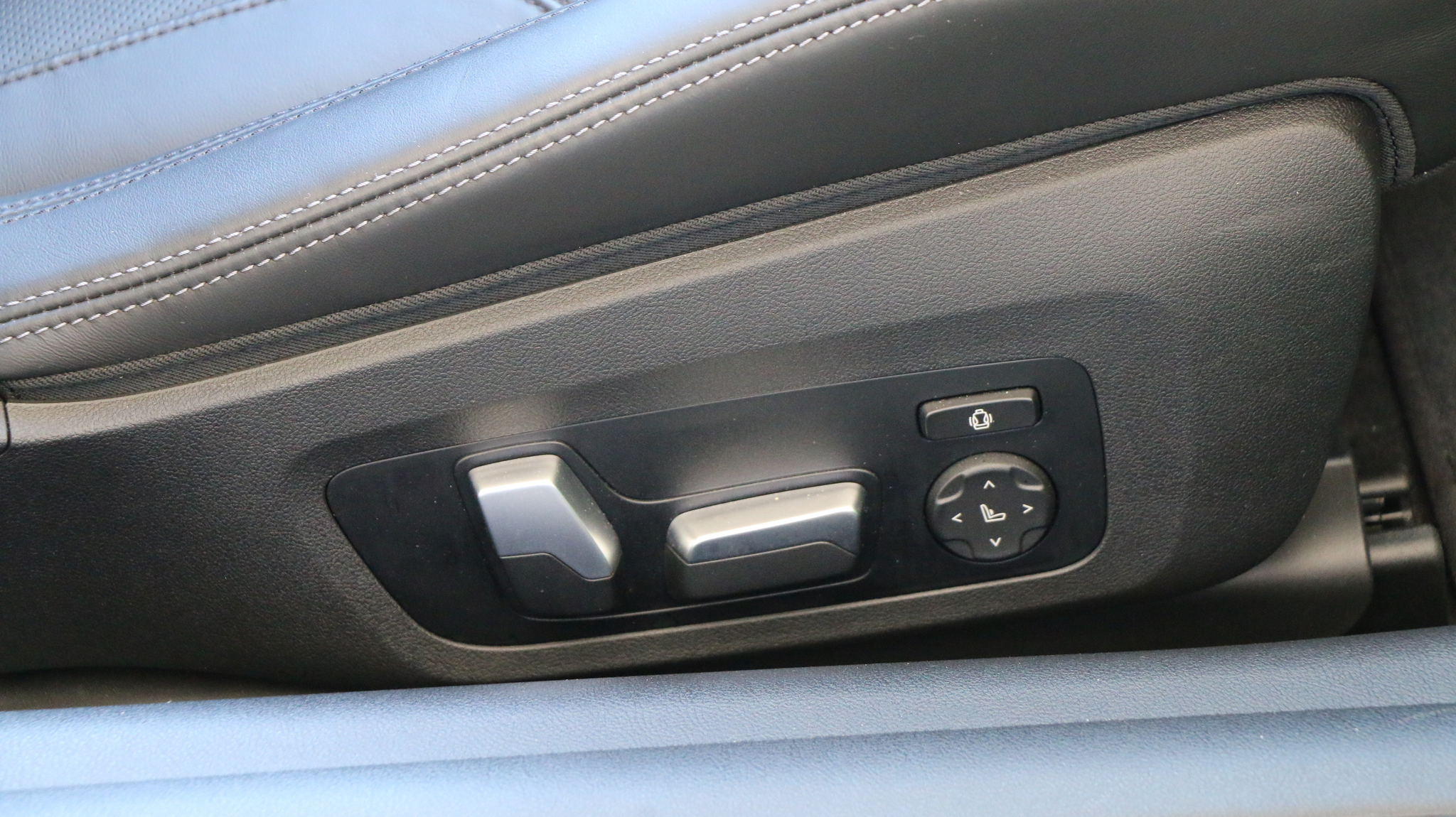 listing desktop thumbnail image 22