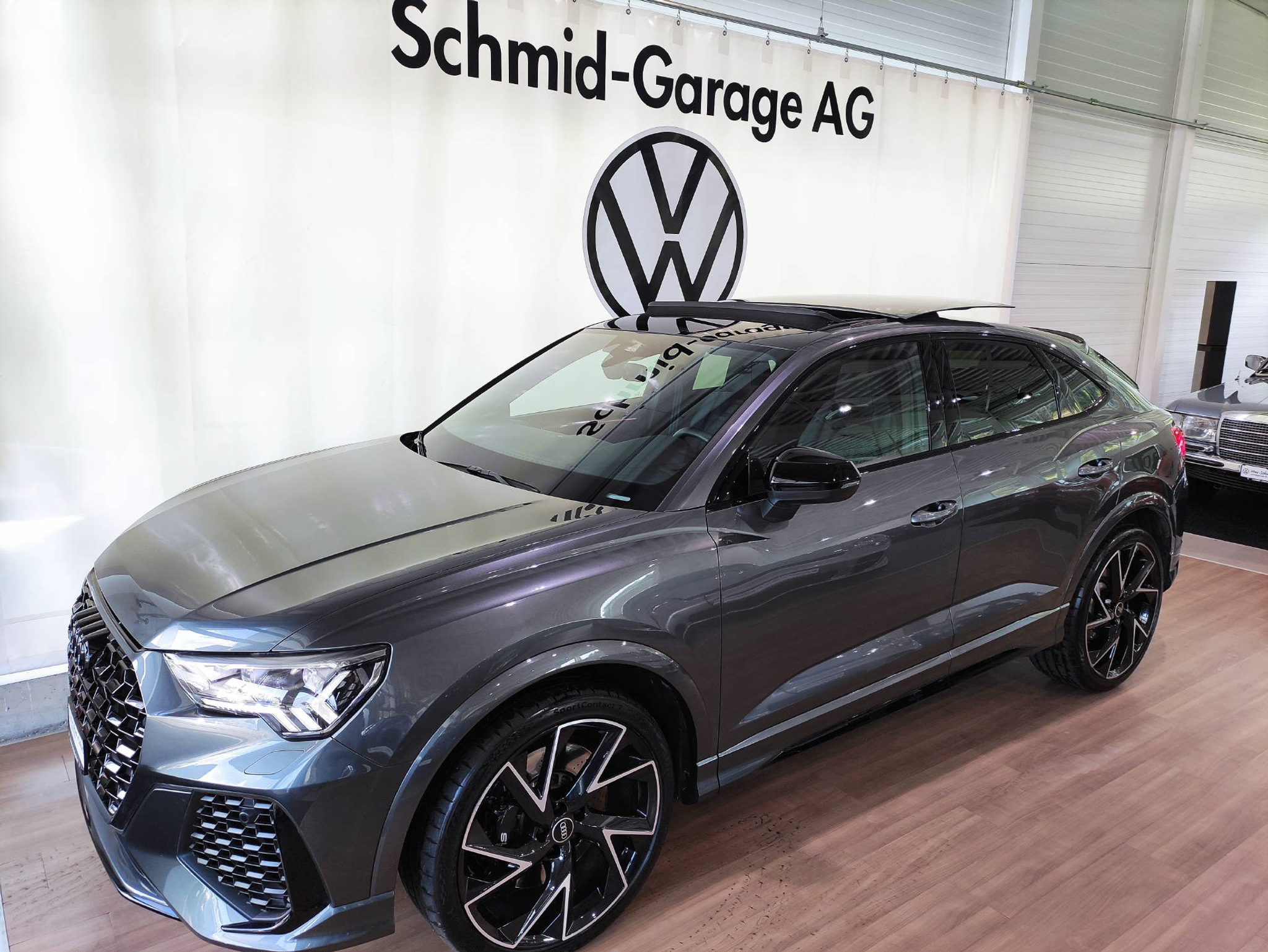 car-image-0