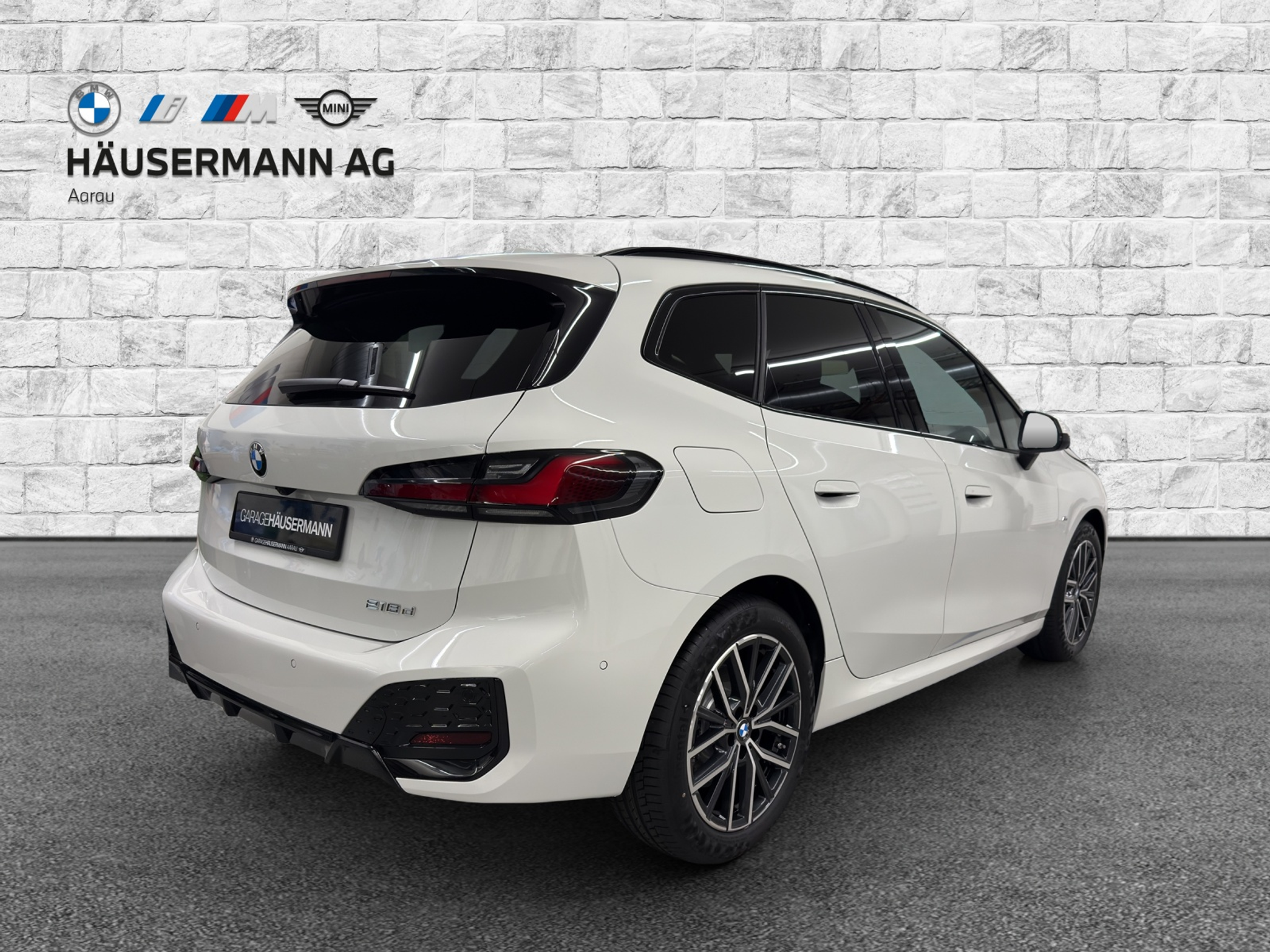 listing desktop thumbnail image 4