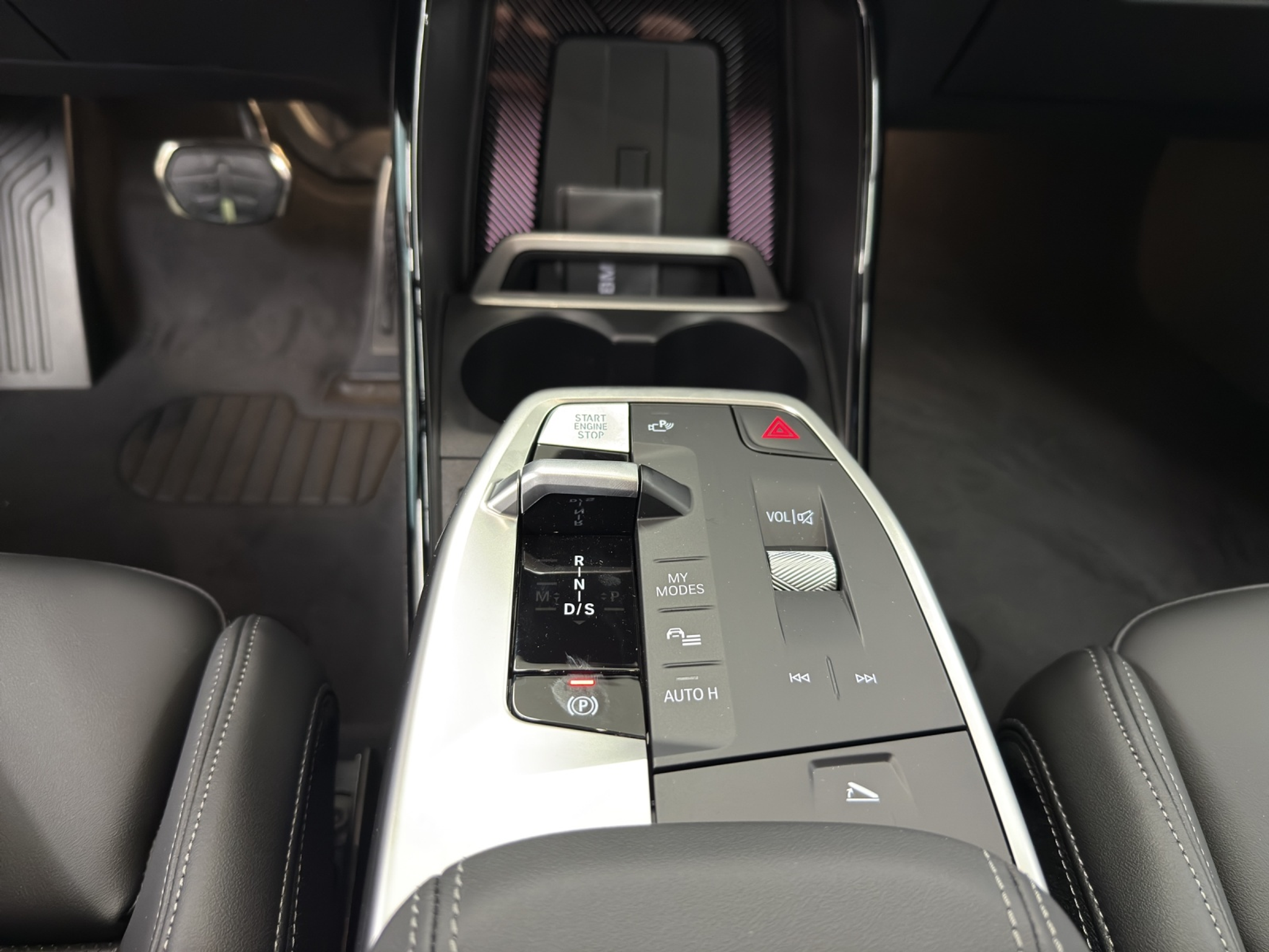 listing desktop thumbnail image 13