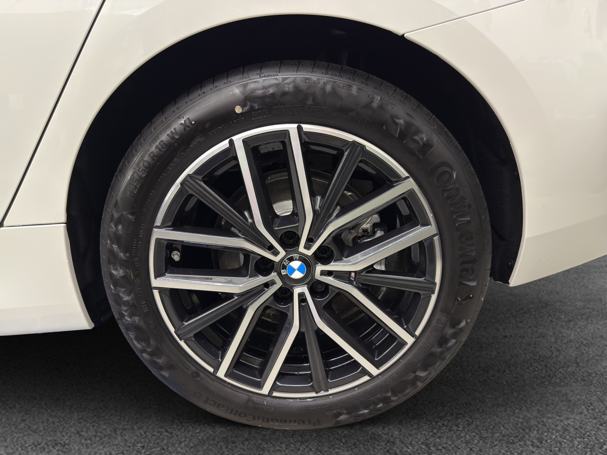 listing desktop thumbnail image 8