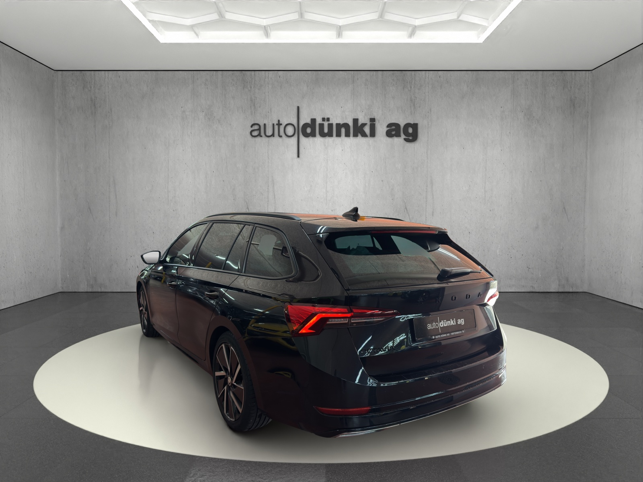 listing desktop thumbnail image 2