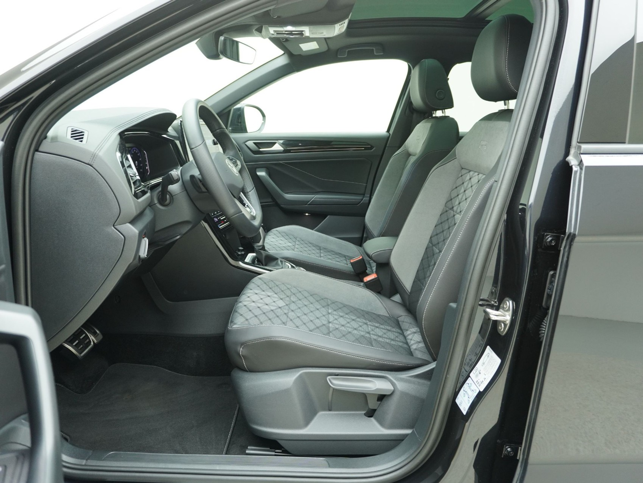 listing desktop thumbnail image 8