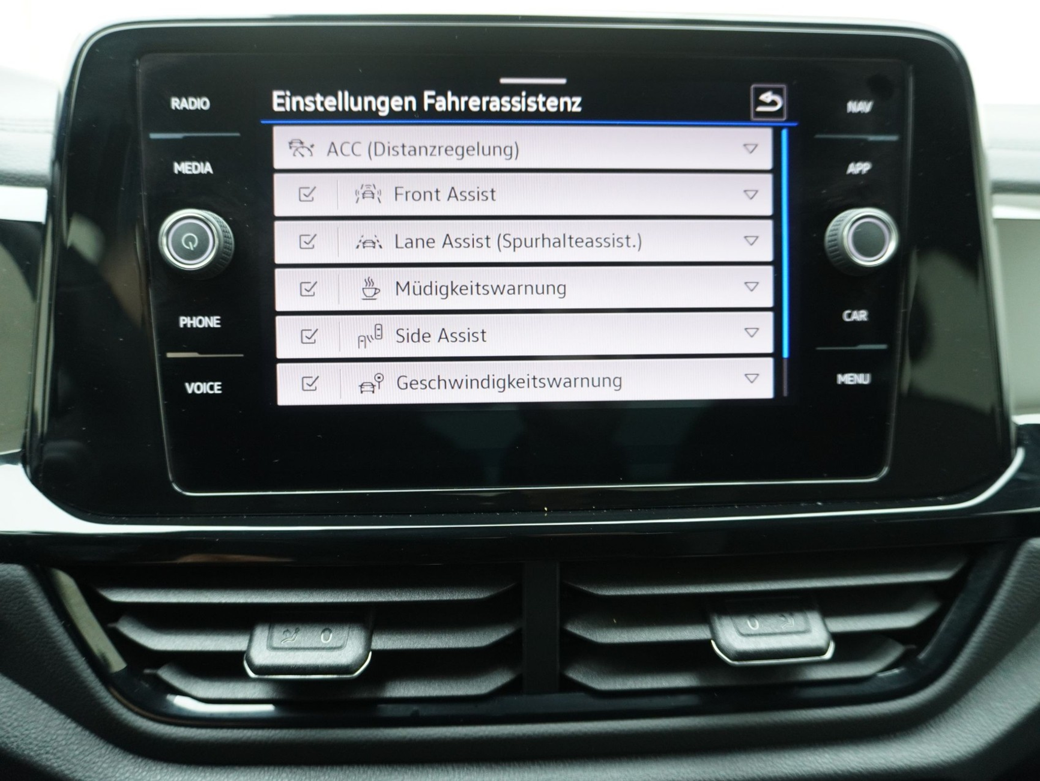 listing desktop thumbnail image 22