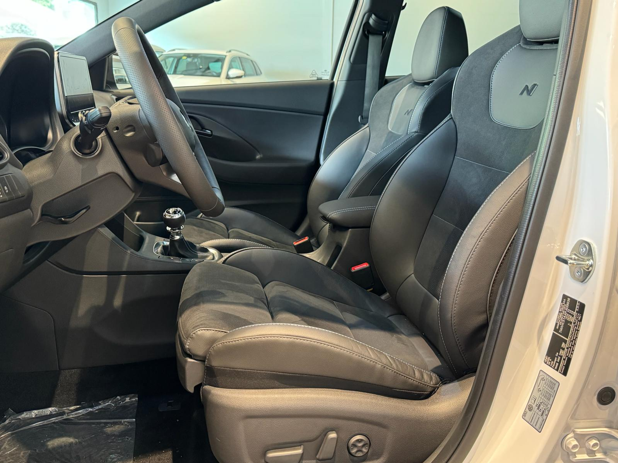 listing desktop thumbnail image 24