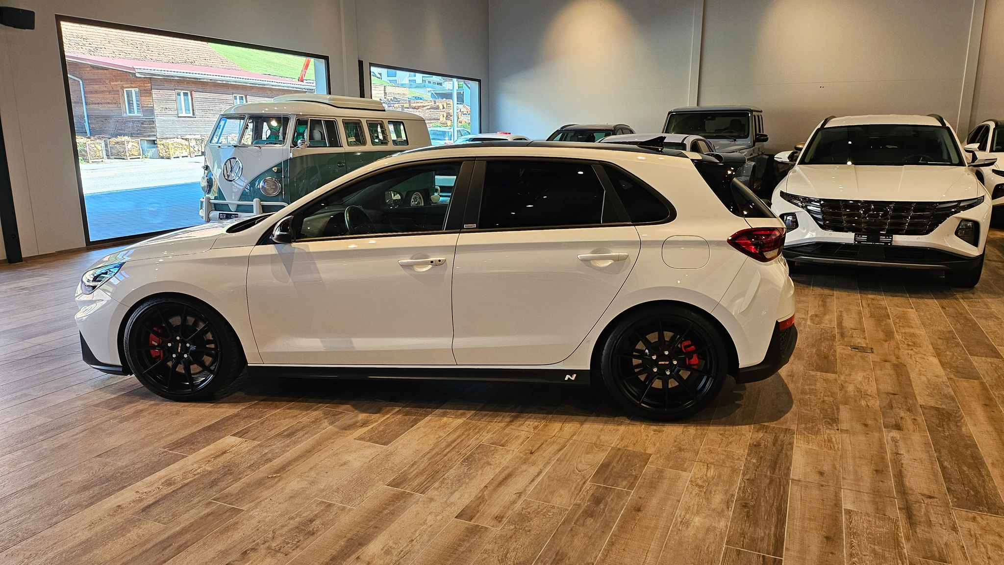 listing desktop thumbnail image 14