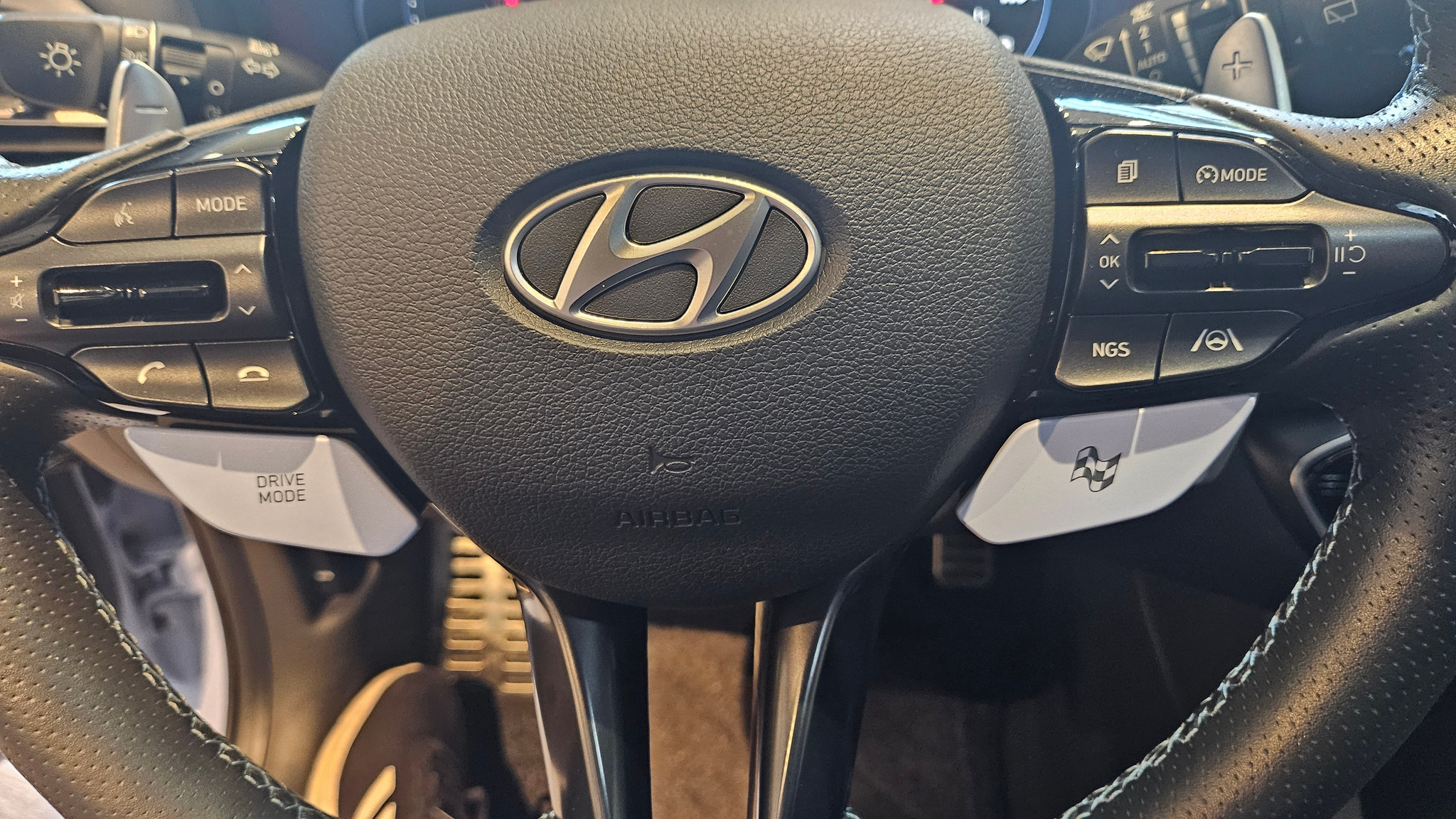 listing desktop thumbnail image 25