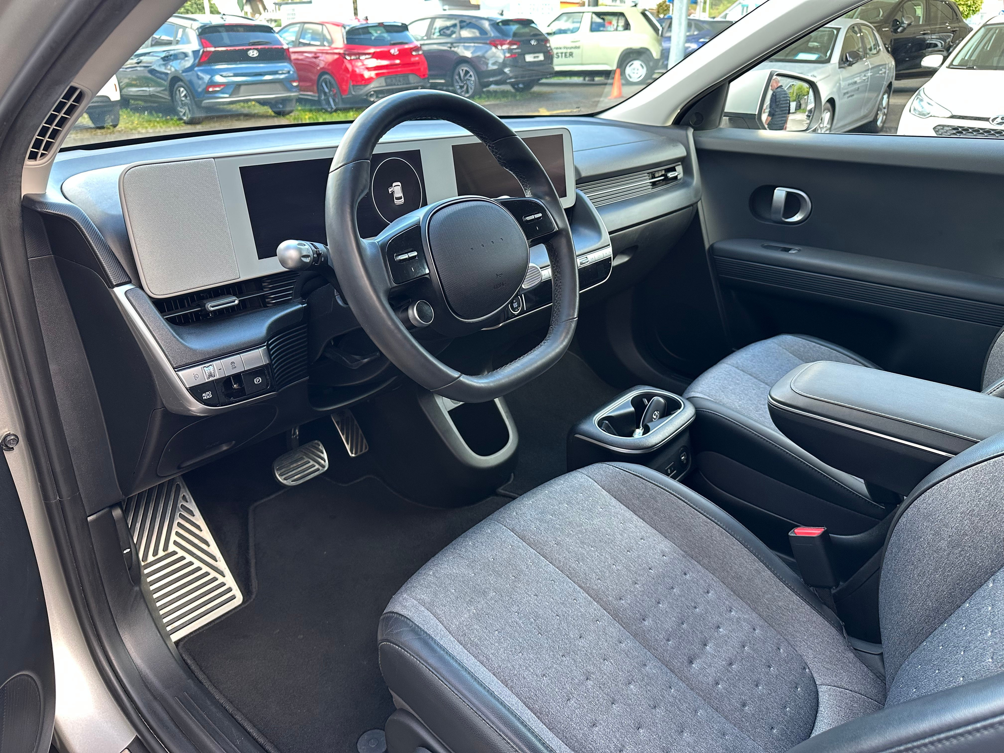 listing desktop thumbnail image 11