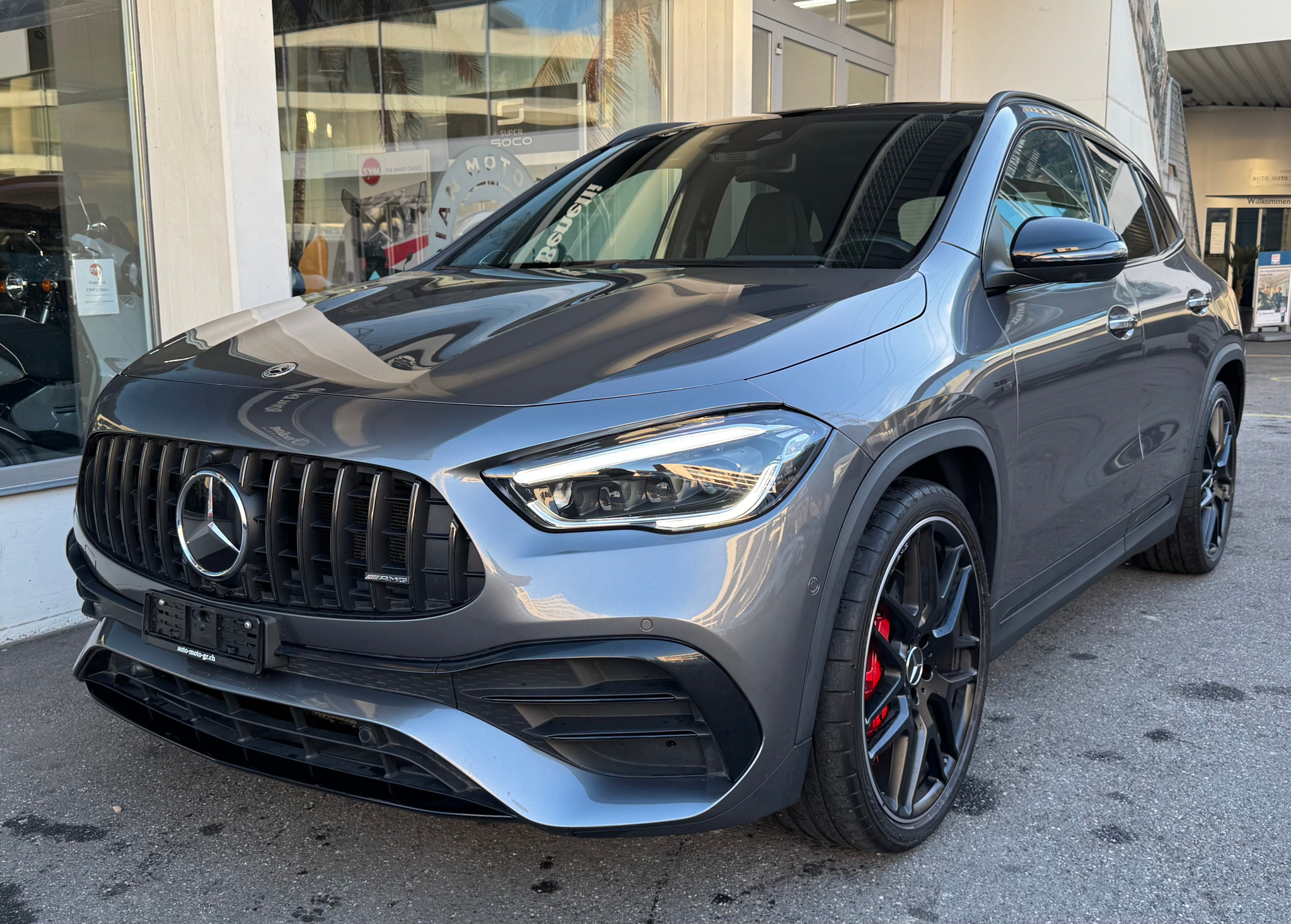 listing desktop thumbnail image 5